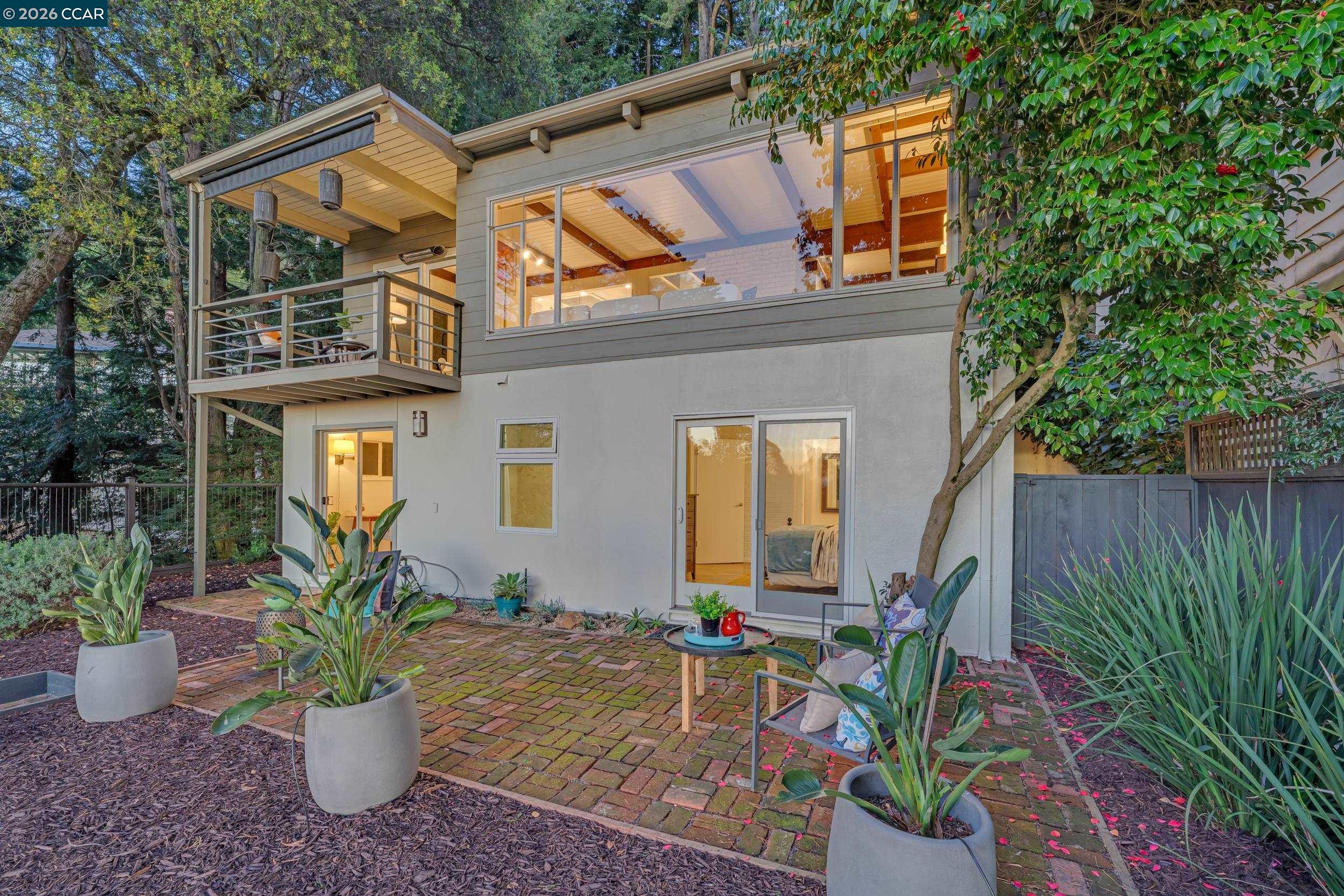 Detail Gallery Image 58 of 60 For 2633 Chelsea Dr, Oakland,  CA 94611 - 3 Beds | 2/1 Baths