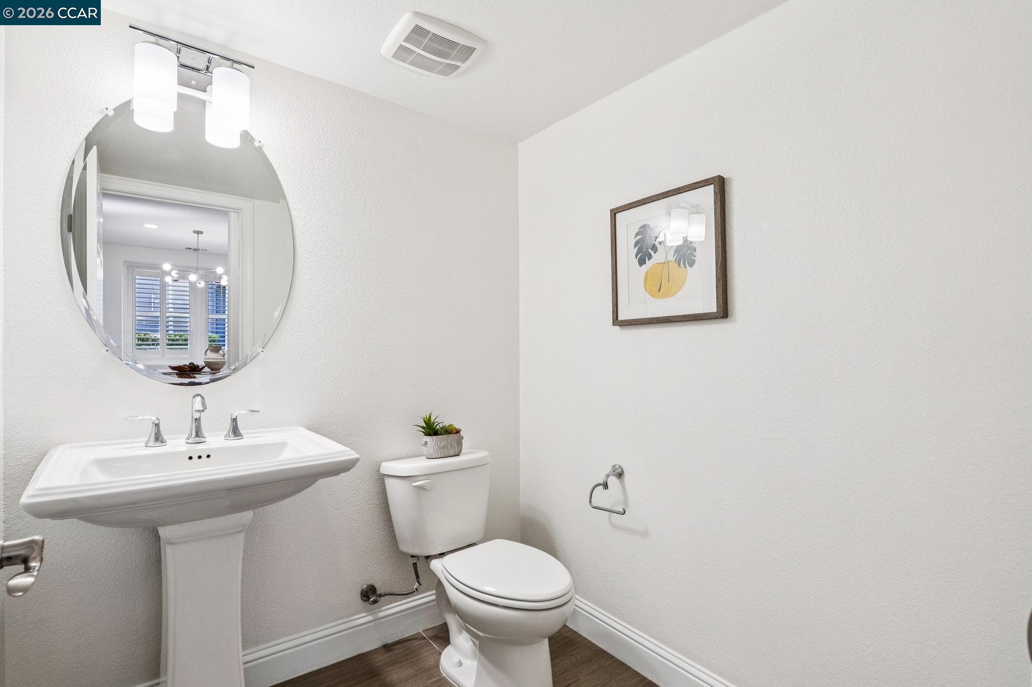 Detail Gallery Image 16 of 34 For 15 Hazel Tree Ridge, Orinda,  CA 94563 - 3 Beds | 2/1 Baths