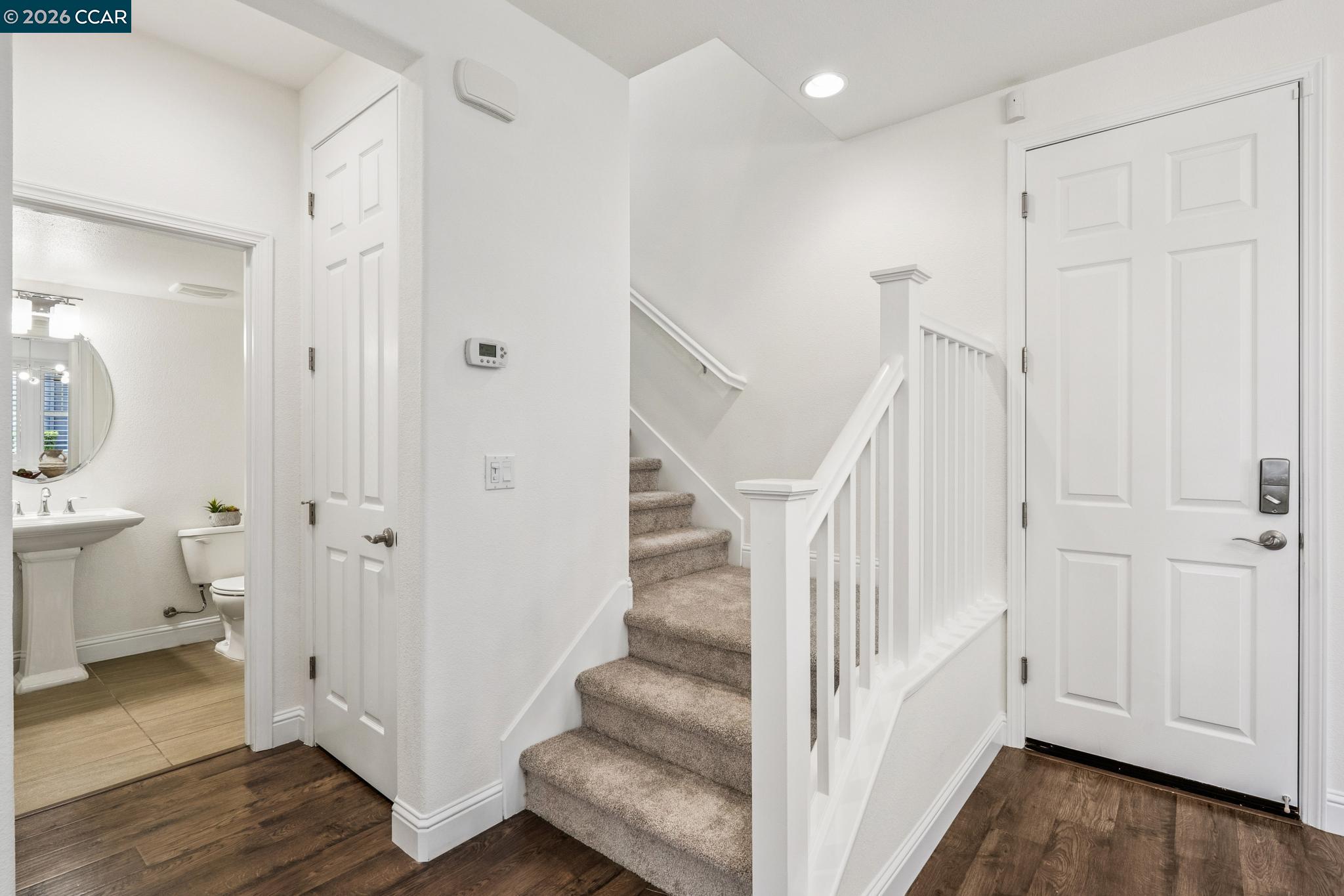 Detail Gallery Image 17 of 34 For 15 Hazel Tree Ridge, Orinda,  CA 94563 - 3 Beds | 2/1 Baths