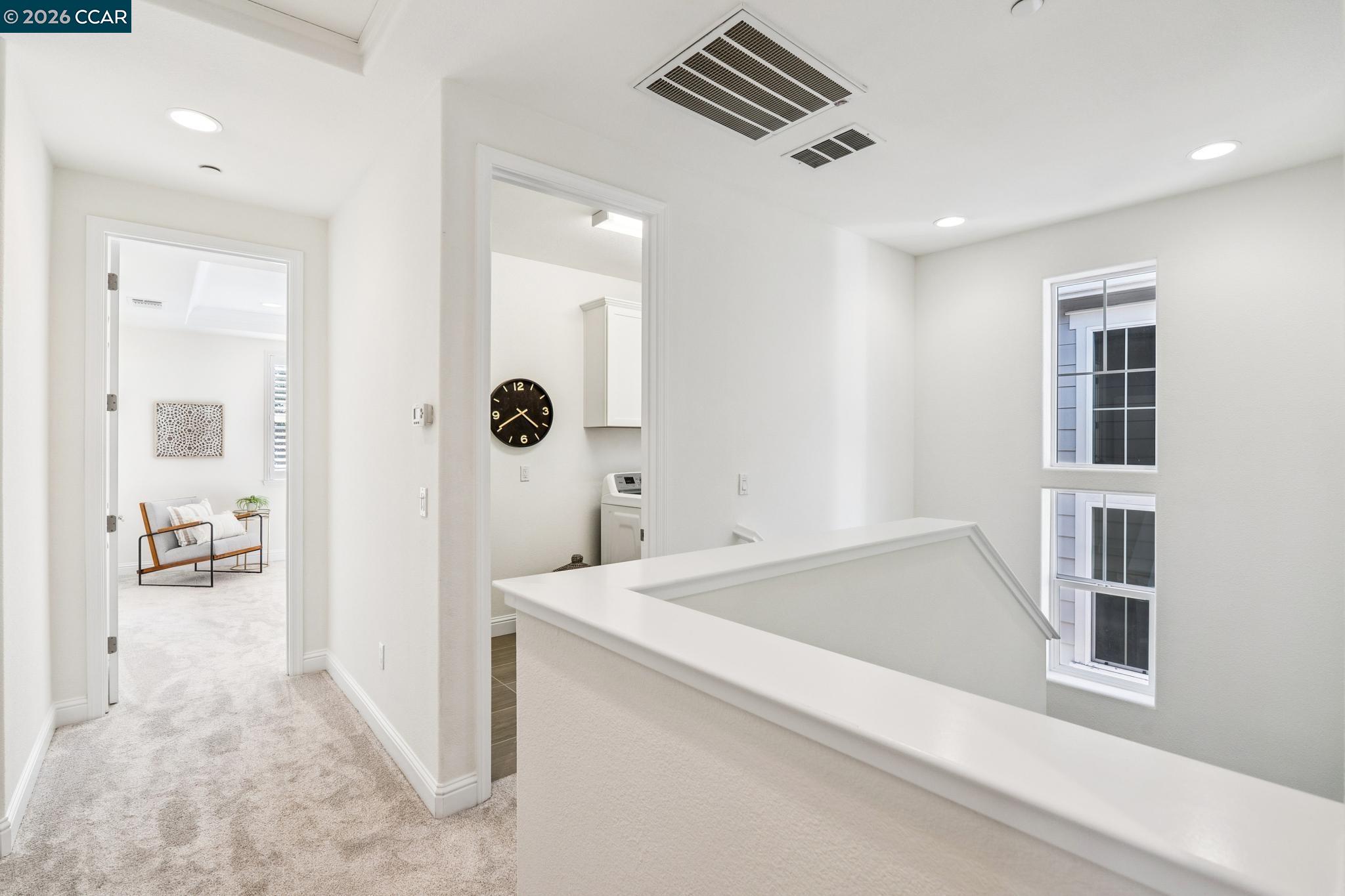 Detail Gallery Image 18 of 34 For 15 Hazel Tree Ridge, Orinda,  CA 94563 - 3 Beds | 2/1 Baths