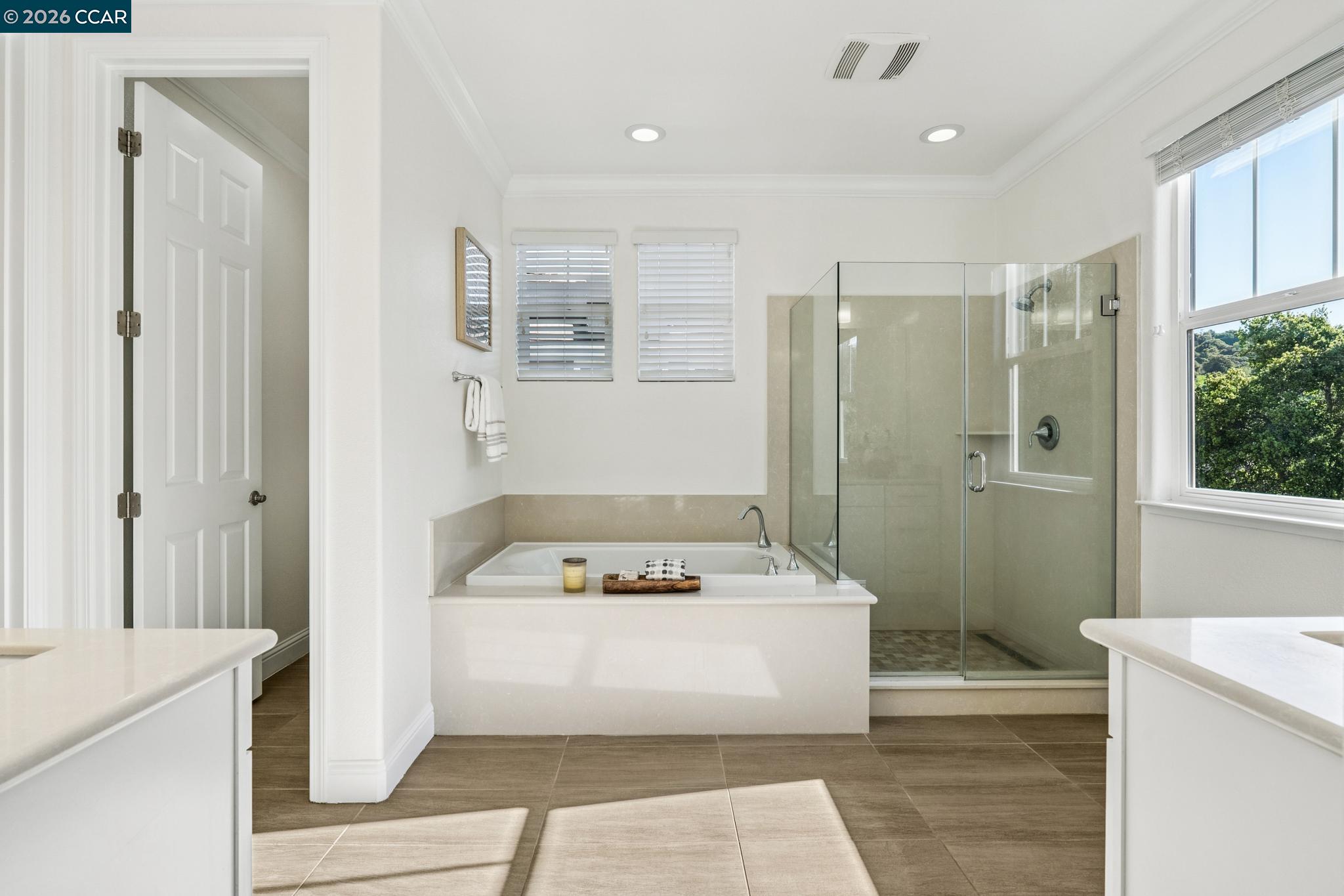 Detail Gallery Image 21 of 34 For 15 Hazel Tree Ridge, Orinda,  CA 94563 - 3 Beds | 2/1 Baths