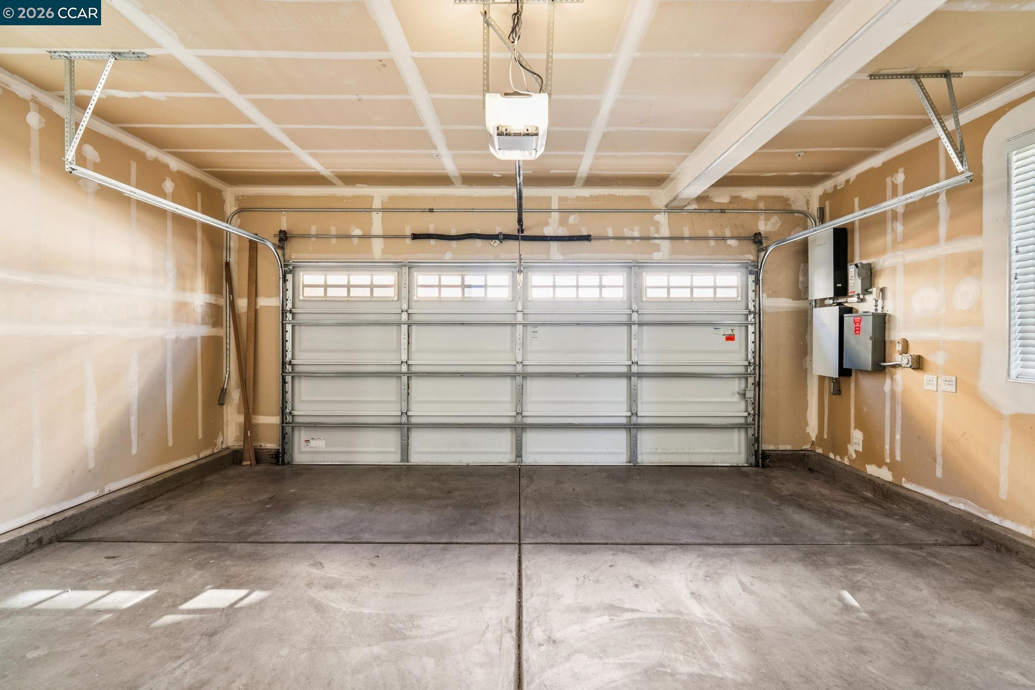 Detail Gallery Image 30 of 34 For 15 Hazel Tree Ridge, Orinda,  CA 94563 - 3 Beds | 2/1 Baths