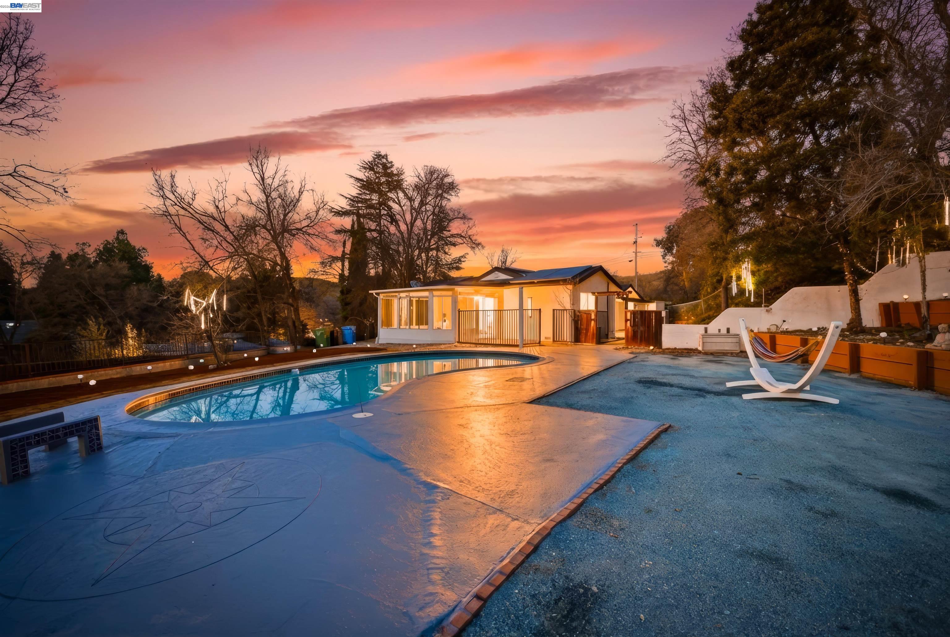 Detail Gallery Image 6 of 60 For 209 Gerry Ct, Walnut Creek,  CA 94596 - 4 Beds | 3 Baths