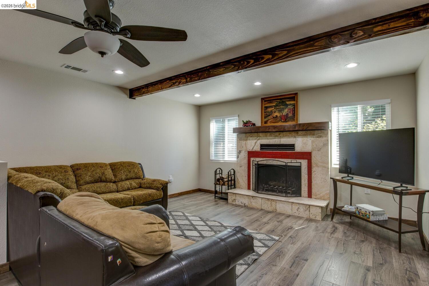 Detail Gallery Image 11 of 54 For 1869 Highway 4, Arnold,  CA 95223 - 3 Beds | 1/1 Baths