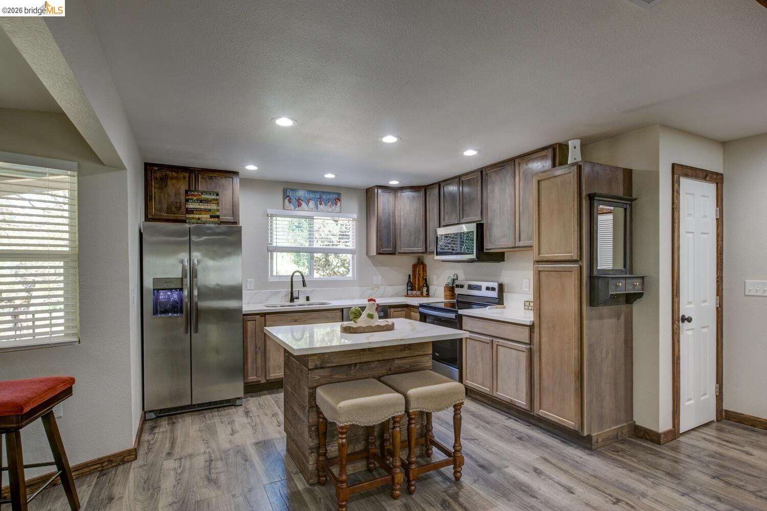 Detail Gallery Image 16 of 54 For 1869 Highway 4, Arnold,  CA 95223 - 3 Beds | 1/1 Baths