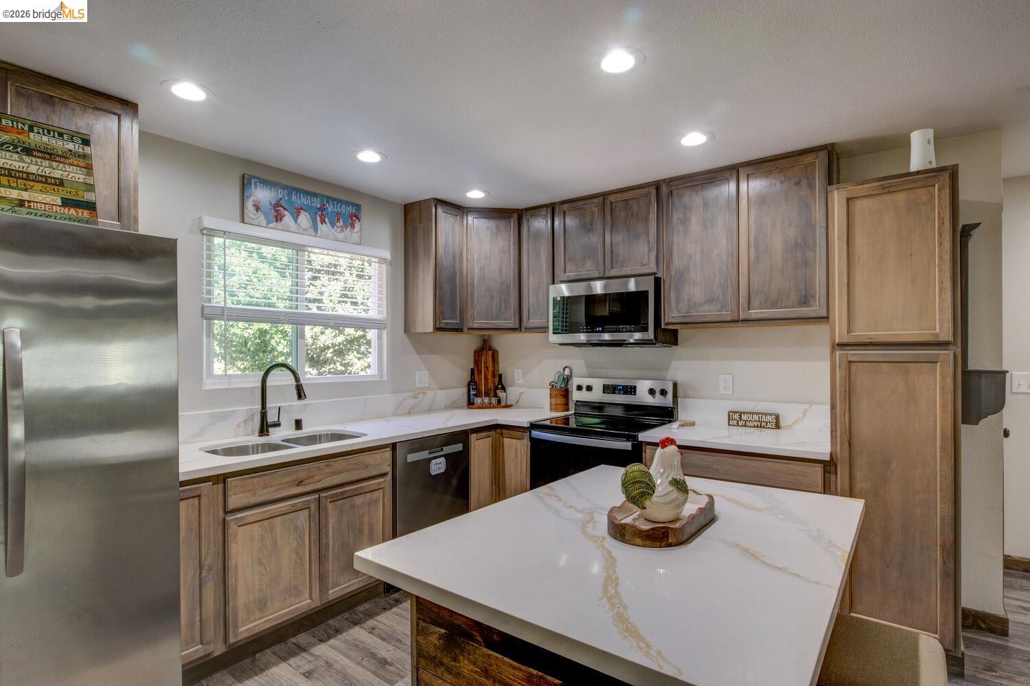 Detail Gallery Image 17 of 54 For 1869 Highway 4, Arnold,  CA 95223 - 3 Beds | 1/1 Baths