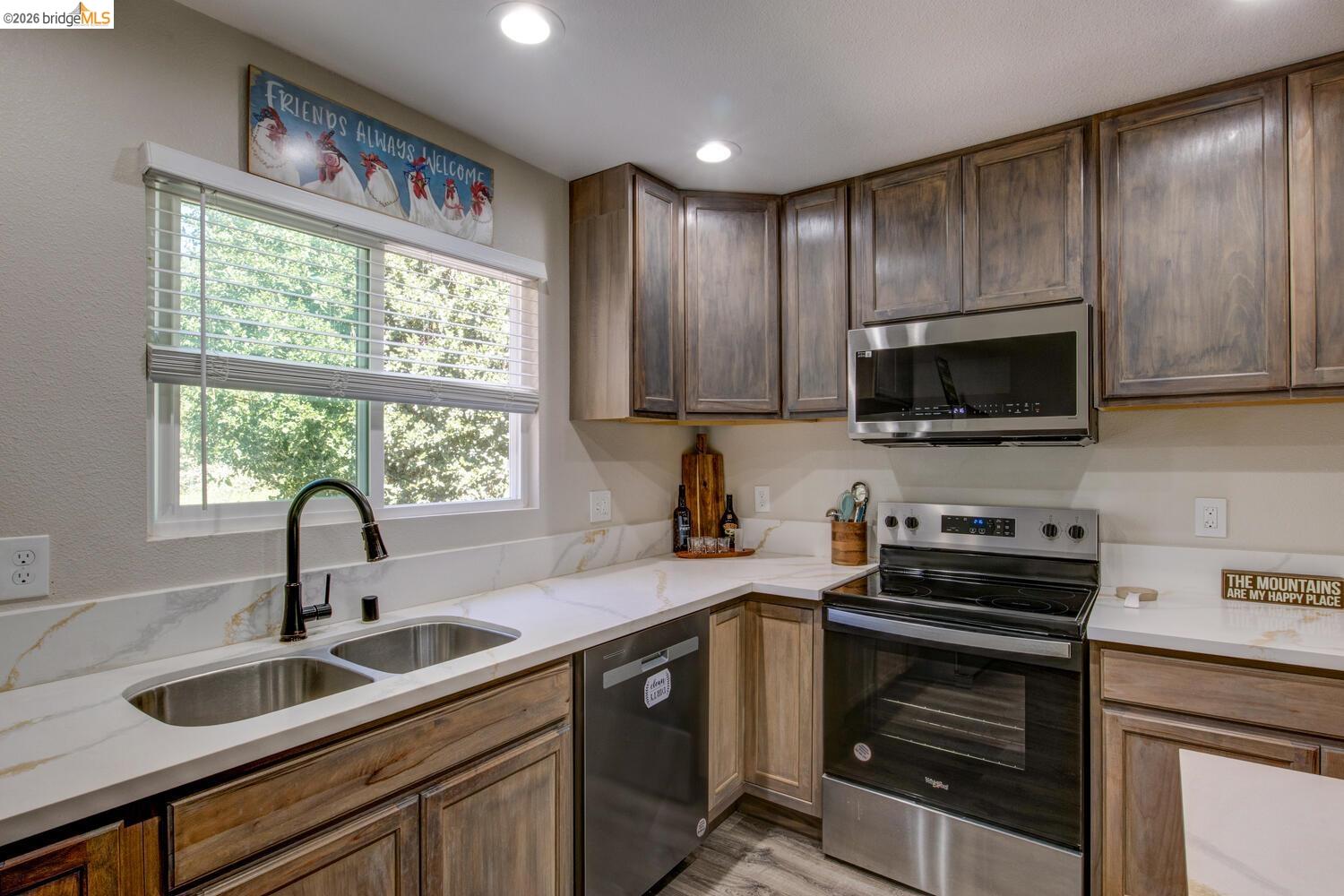 Detail Gallery Image 18 of 54 For 1869 Highway 4, Arnold,  CA 95223 - 3 Beds | 1/1 Baths