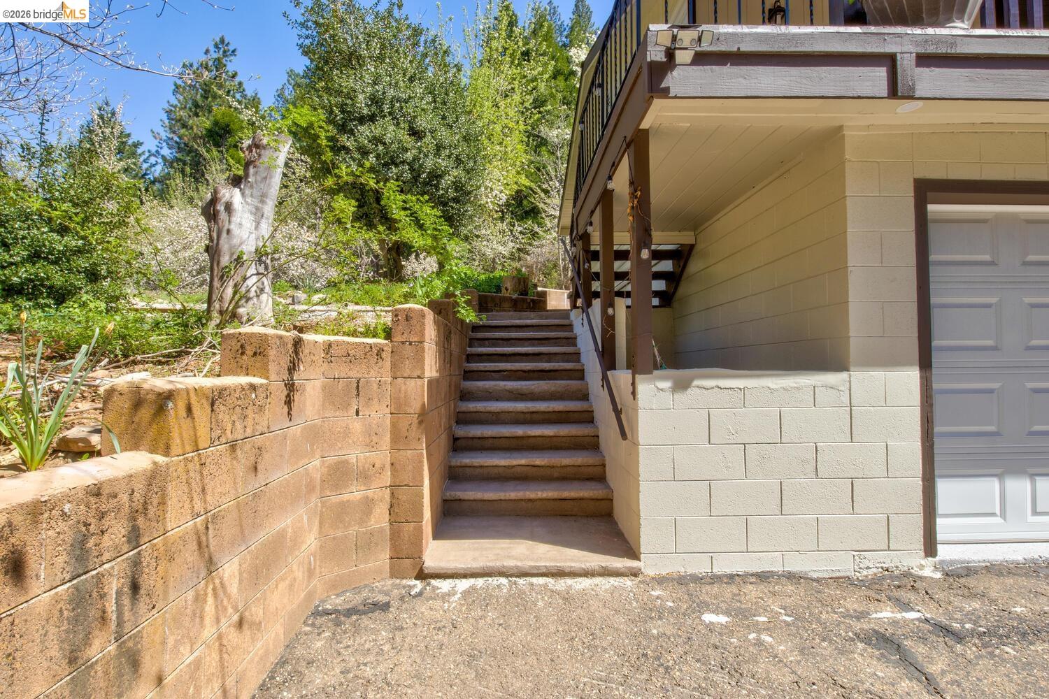 Detail Gallery Image 3 of 54 For 1869 Highway 4, Arnold,  CA 95223 - 3 Beds | 1/1 Baths