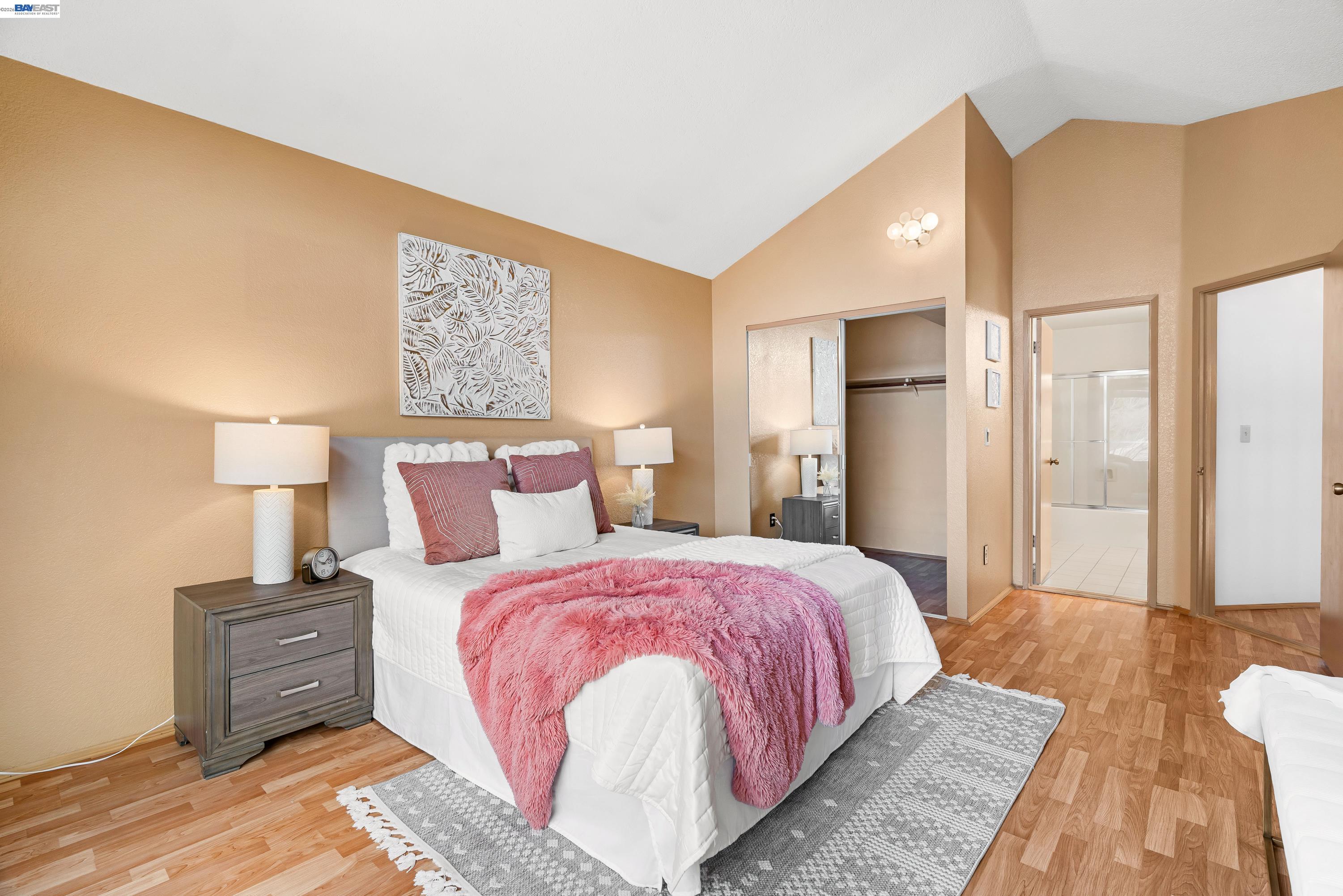 Detail Gallery Image 15 of 24 For 35 Leonard Ct, Alameda,  CA 94502 - 2 Beds | 2/1 Baths