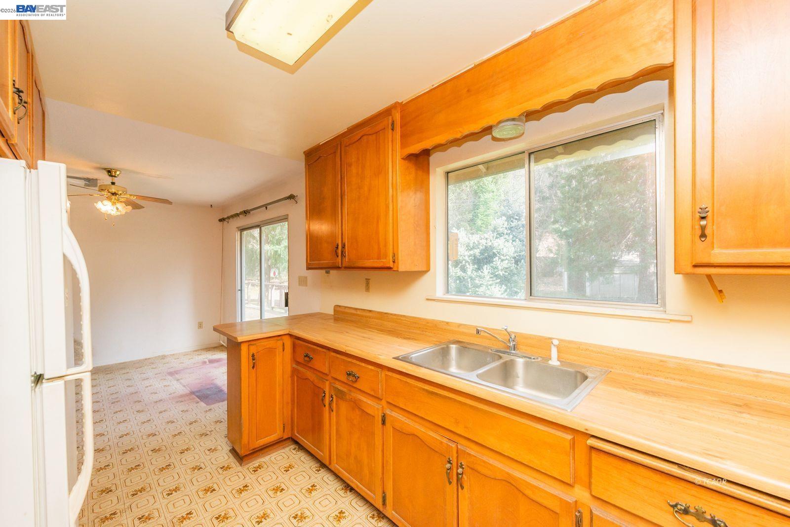 Detail Gallery Image 13 of 47 For 376 Mountain View Dr., Lewiston,  CA 96052 - 2 Beds | 2 Baths