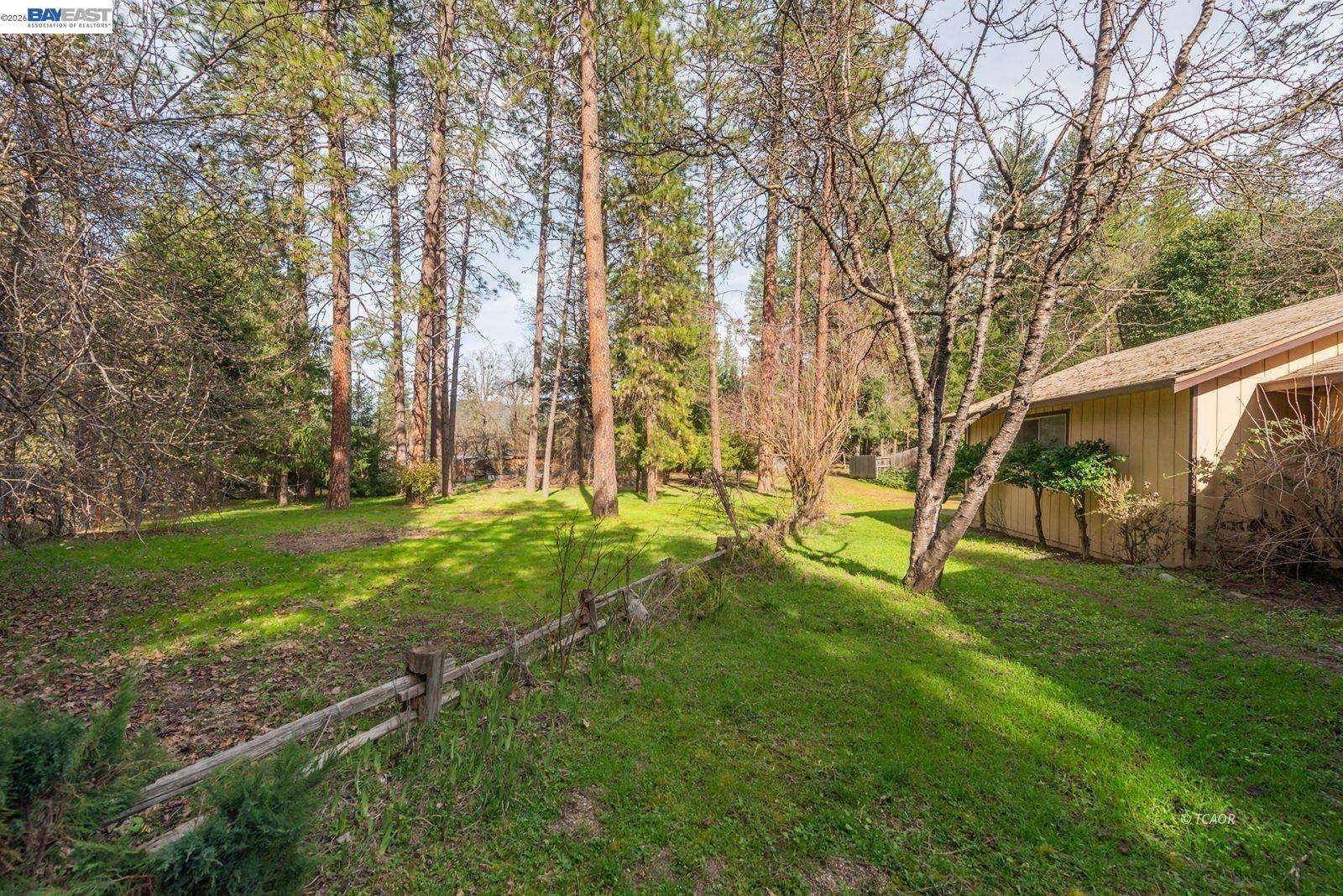 Detail Gallery Image 42 of 47 For 376 Mountain View Dr., Lewiston,  CA 96052 - 2 Beds | 2 Baths