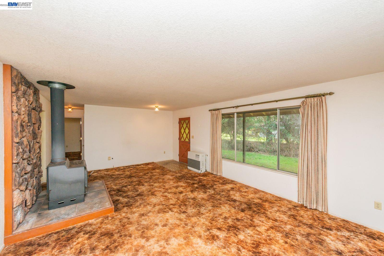 Detail Gallery Image 8 of 47 For 376 Mountain View Dr., Lewiston,  CA 96052 - 2 Beds | 2 Baths