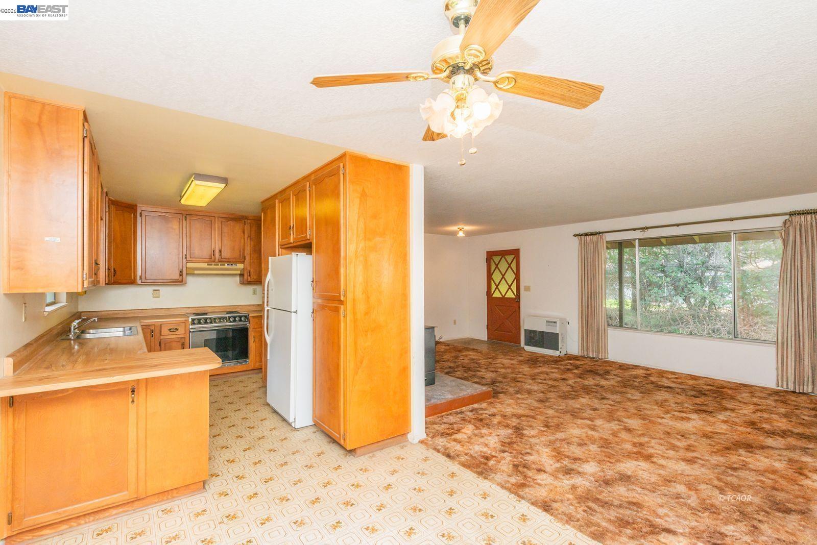 Detail Gallery Image 10 of 47 For 376 Mountain View Dr., Lewiston,  CA 96052 - 2 Beds | 2 Baths