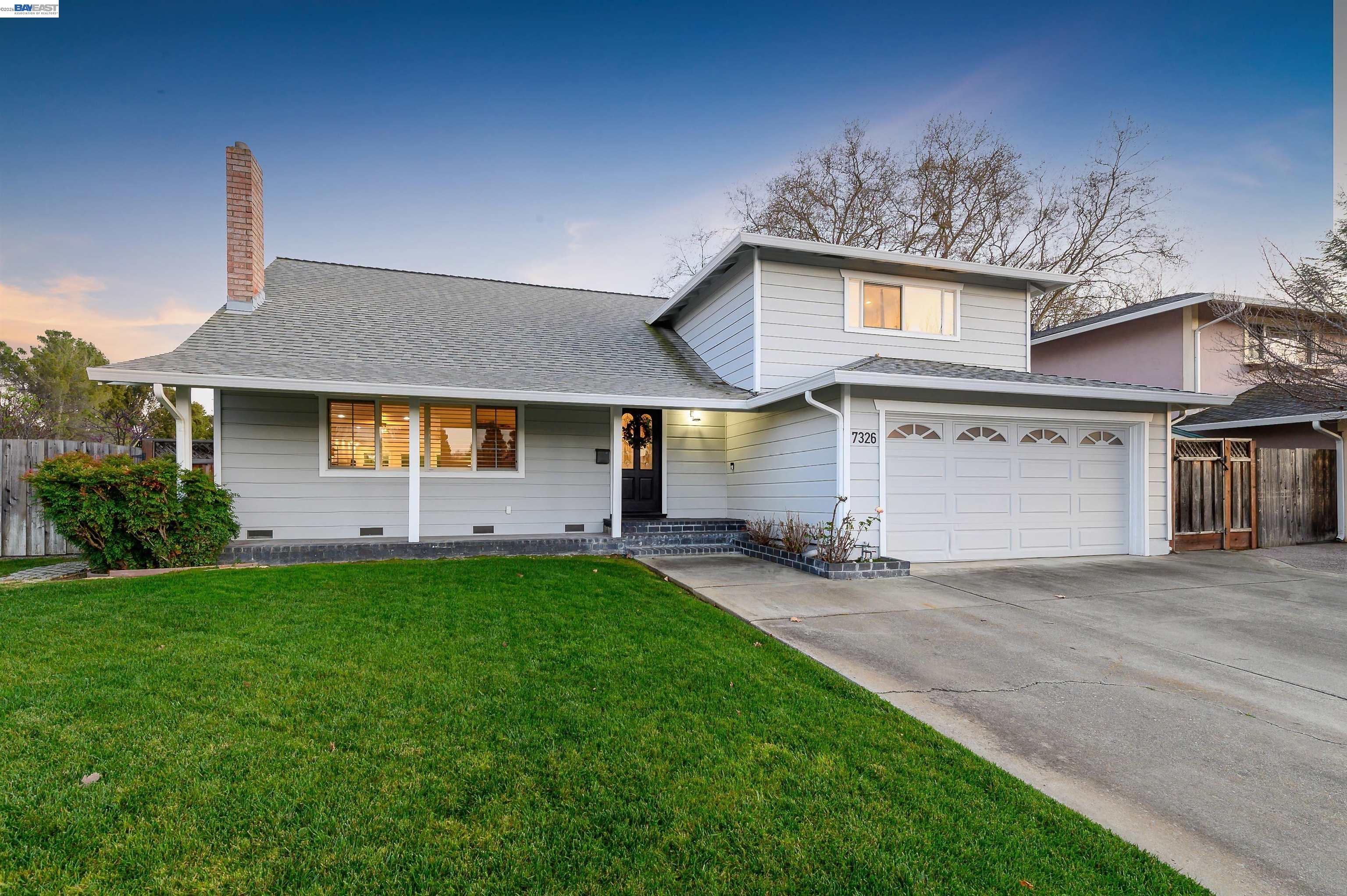 Detail Gallery Image 2 of 38 For 7326 Hillsdale Dr, Pleasanton,  CA 94588 - 5 Beds | 3 Baths