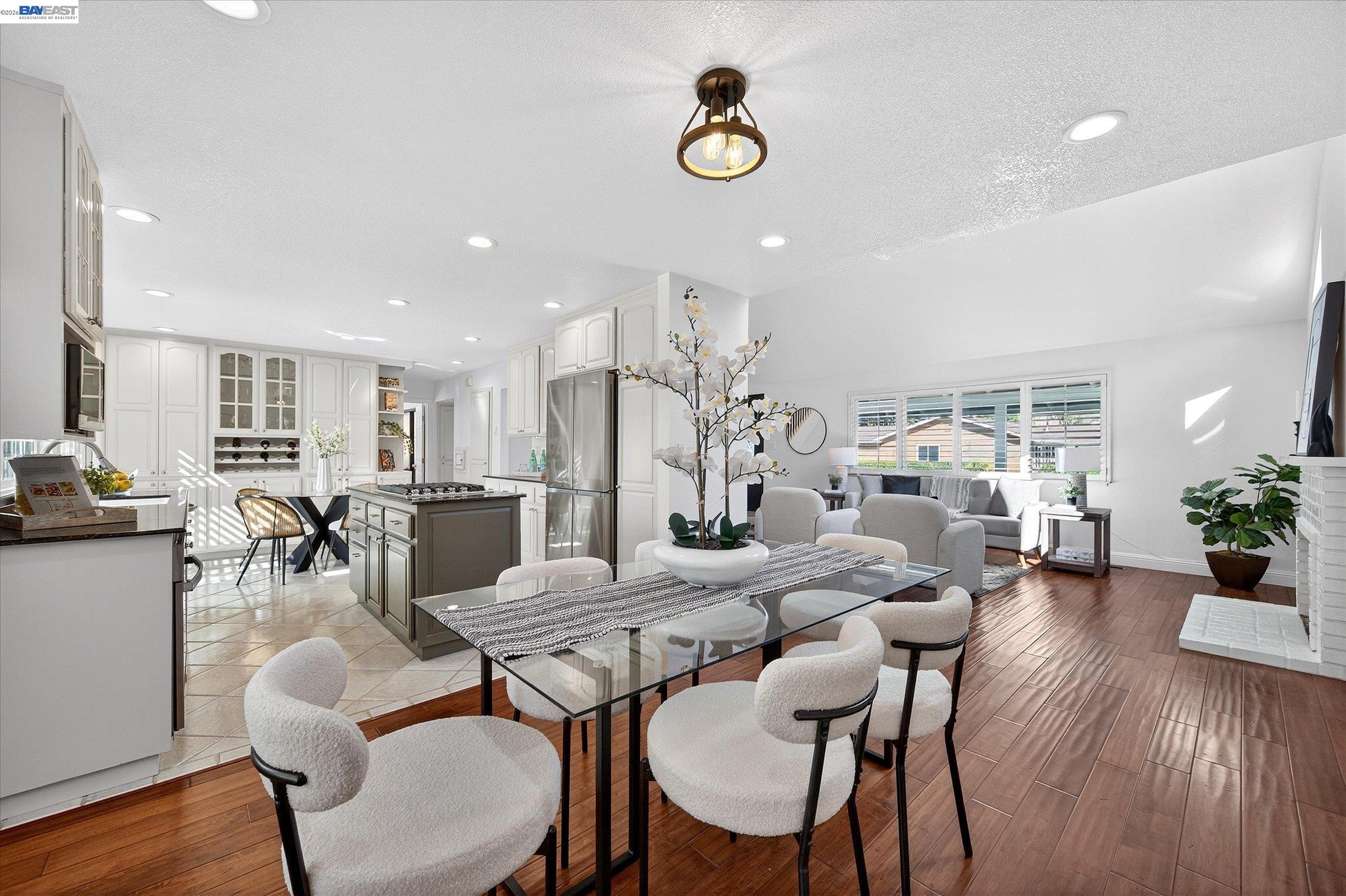 Detail Gallery Image 12 of 38 For 7326 Hillsdale Dr, Pleasanton,  CA 94588 - 5 Beds | 3 Baths