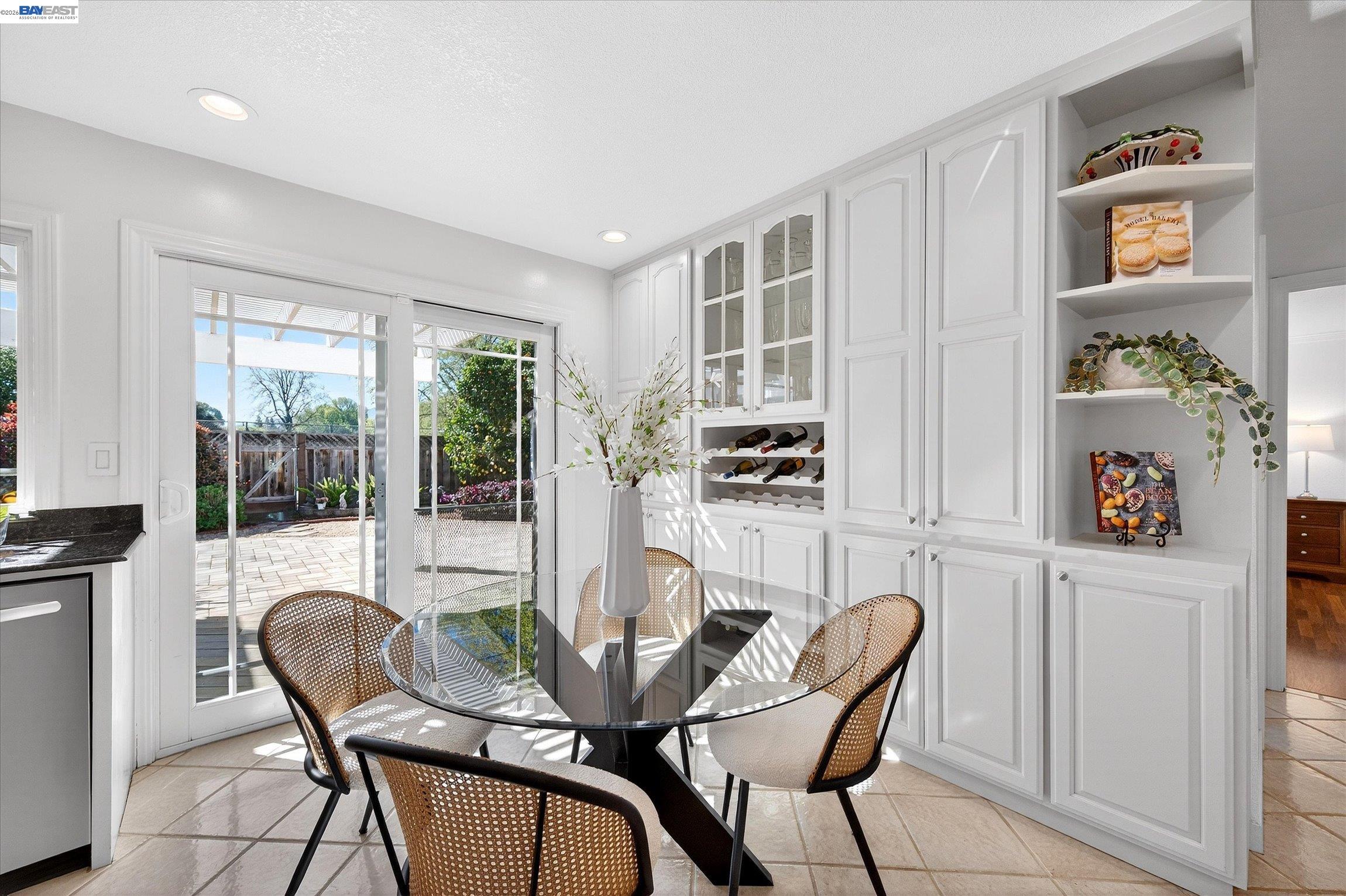 Detail Gallery Image 17 of 38 For 7326 Hillsdale Dr, Pleasanton,  CA 94588 - 5 Beds | 3 Baths