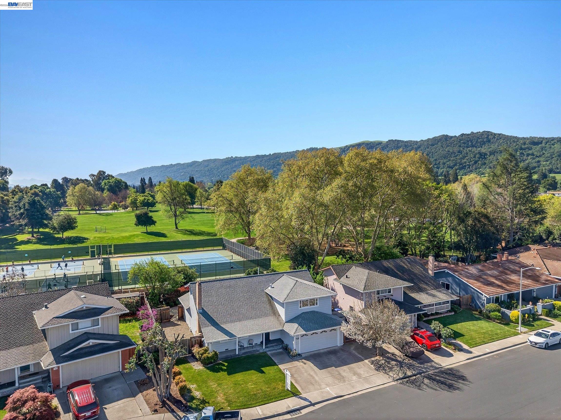 Detail Gallery Image 35 of 38 For 7326 Hillsdale Dr, Pleasanton,  CA 94588 - 5 Beds | 3 Baths