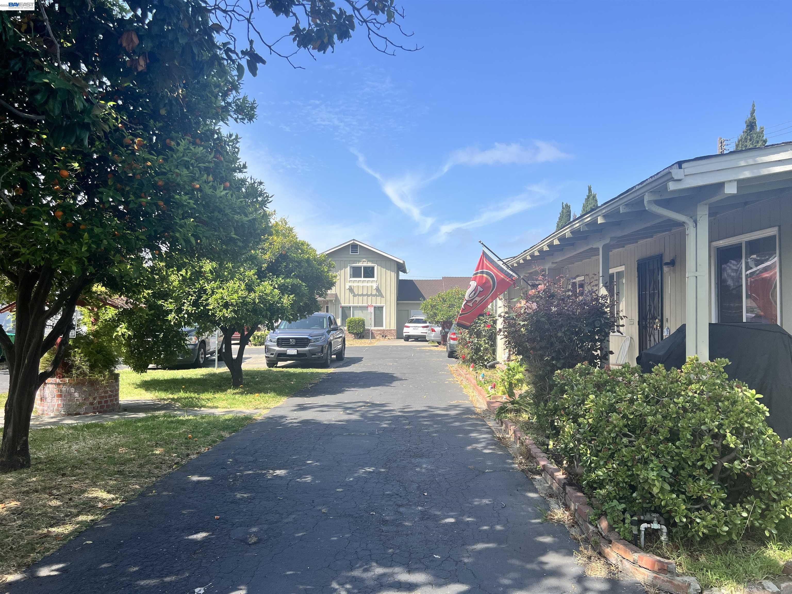 Detail Gallery Image 6 of 18 For 21335 Hathaway Ave, Hayward,  CA 94541-3729 - – Beds | – Baths