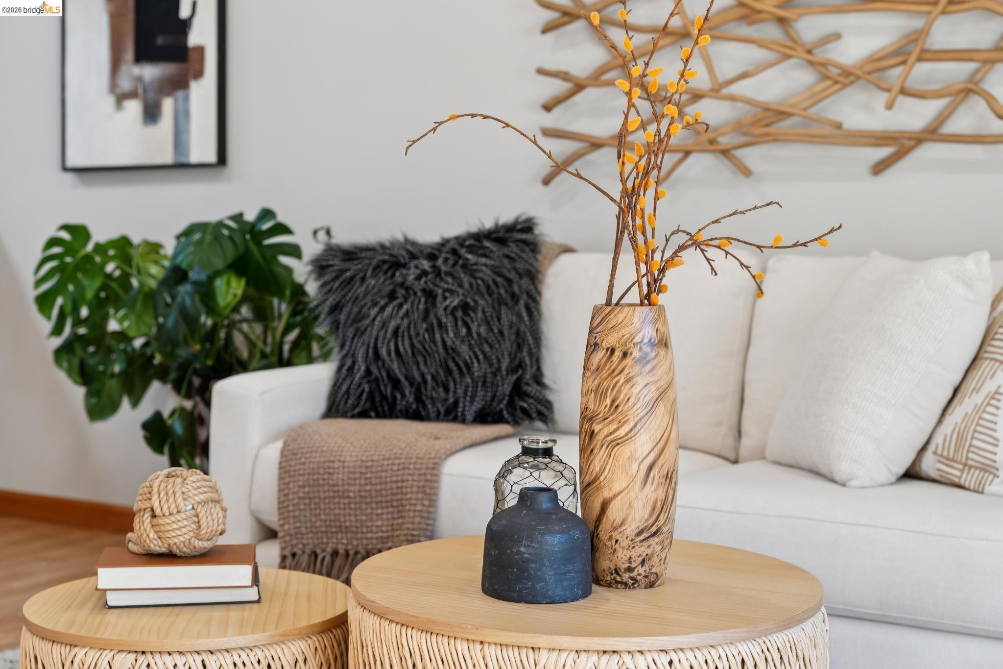 Detail Gallery Image 16 of 44 For 410 Grizzly Peak Blvd, Berkeley,  CA 94708-1211 - 3 Beds | 2 Baths