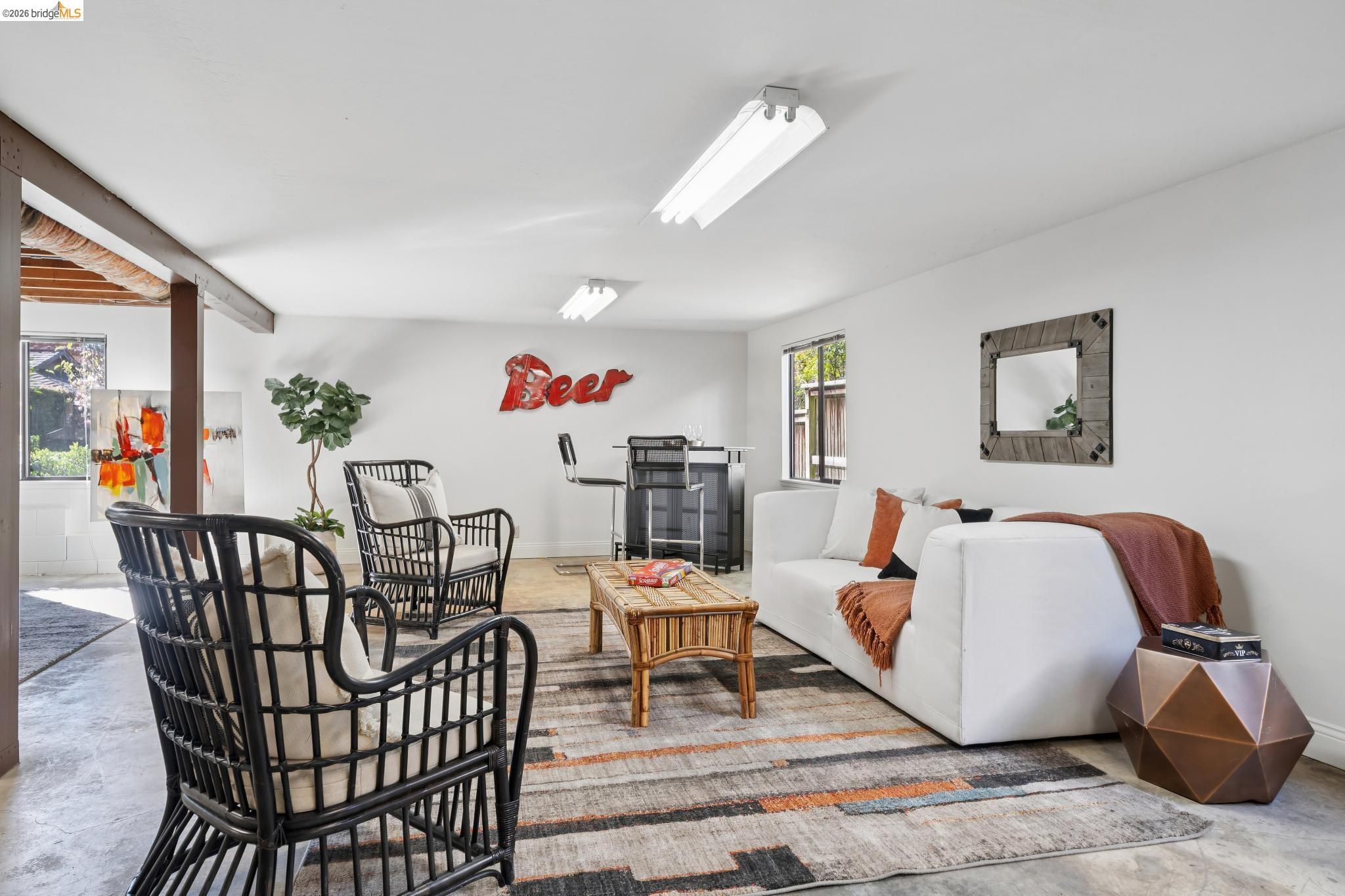 Detail Gallery Image 31 of 44 For 410 Grizzly Peak Blvd, Berkeley,  CA 94708-1211 - 3 Beds | 2 Baths