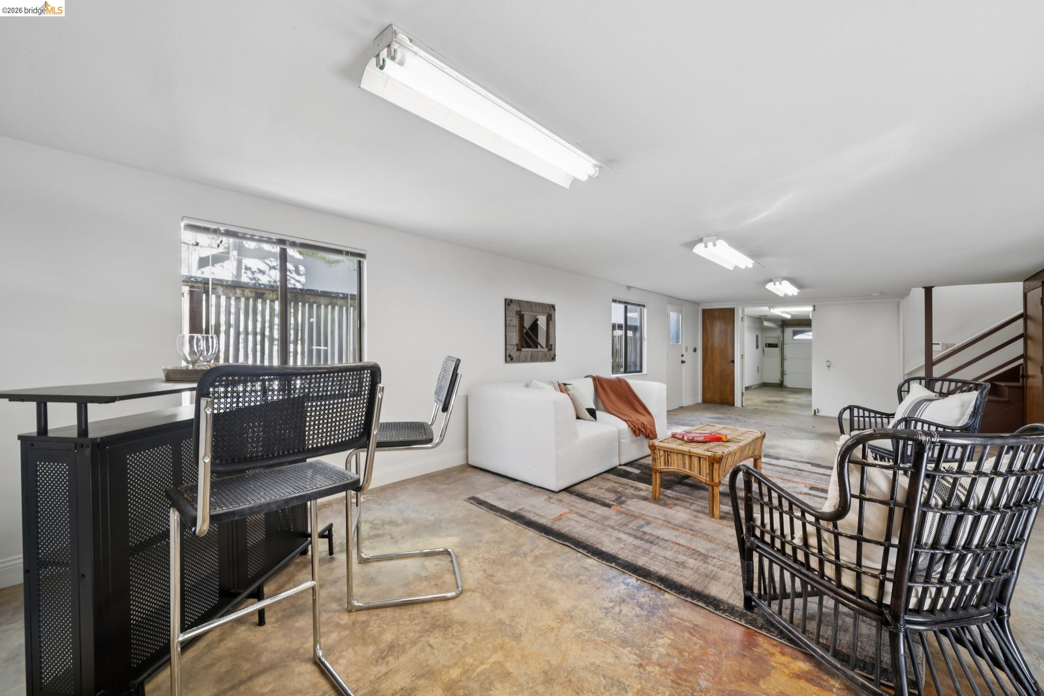 Detail Gallery Image 33 of 44 For 410 Grizzly Peak Blvd, Berkeley,  CA 94708-1211 - 3 Beds | 2 Baths