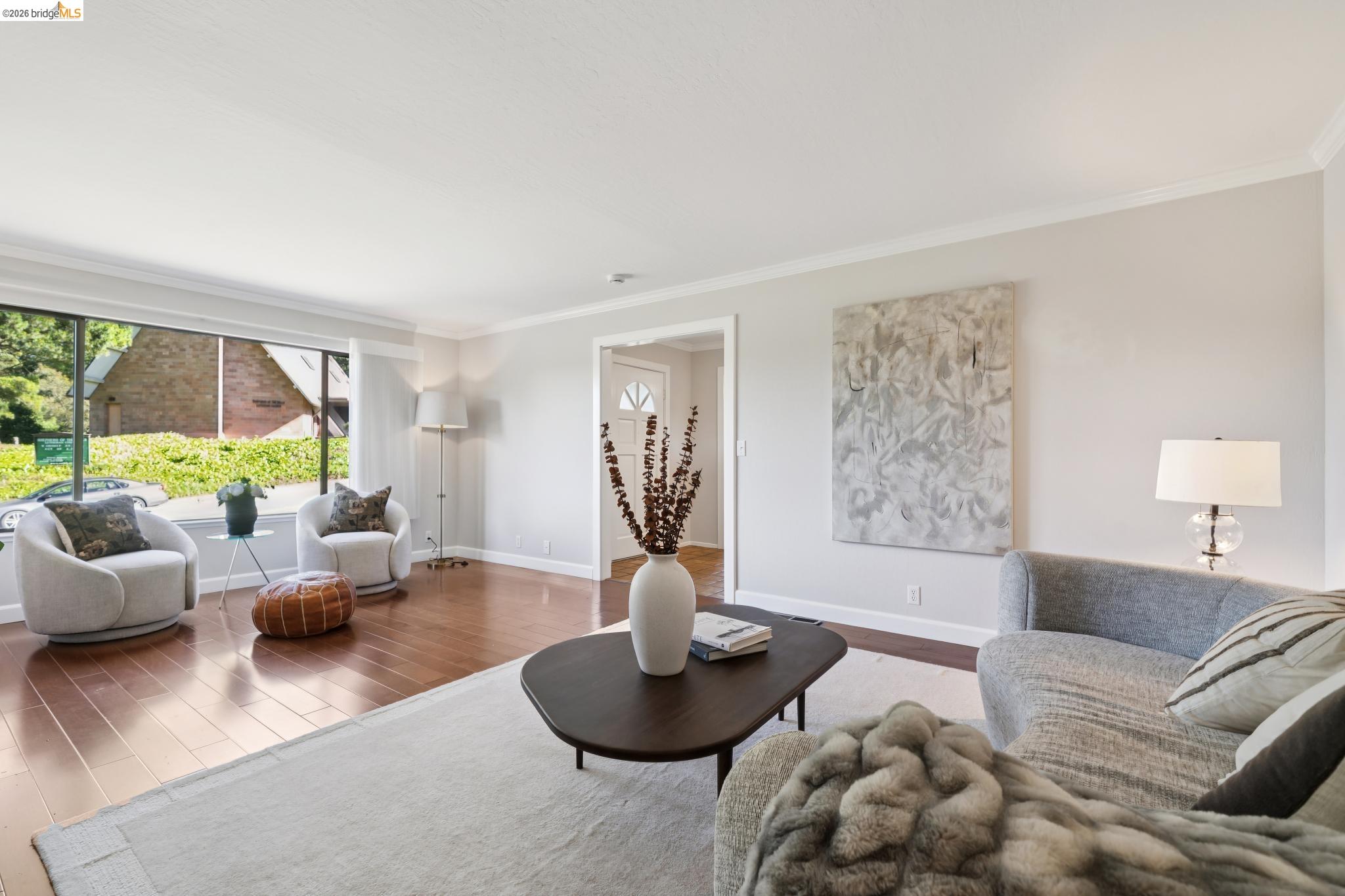 Detail Gallery Image 6 of 44 For 410 Grizzly Peak Blvd, Berkeley,  CA 94708-1211 - 3 Beds | 2 Baths