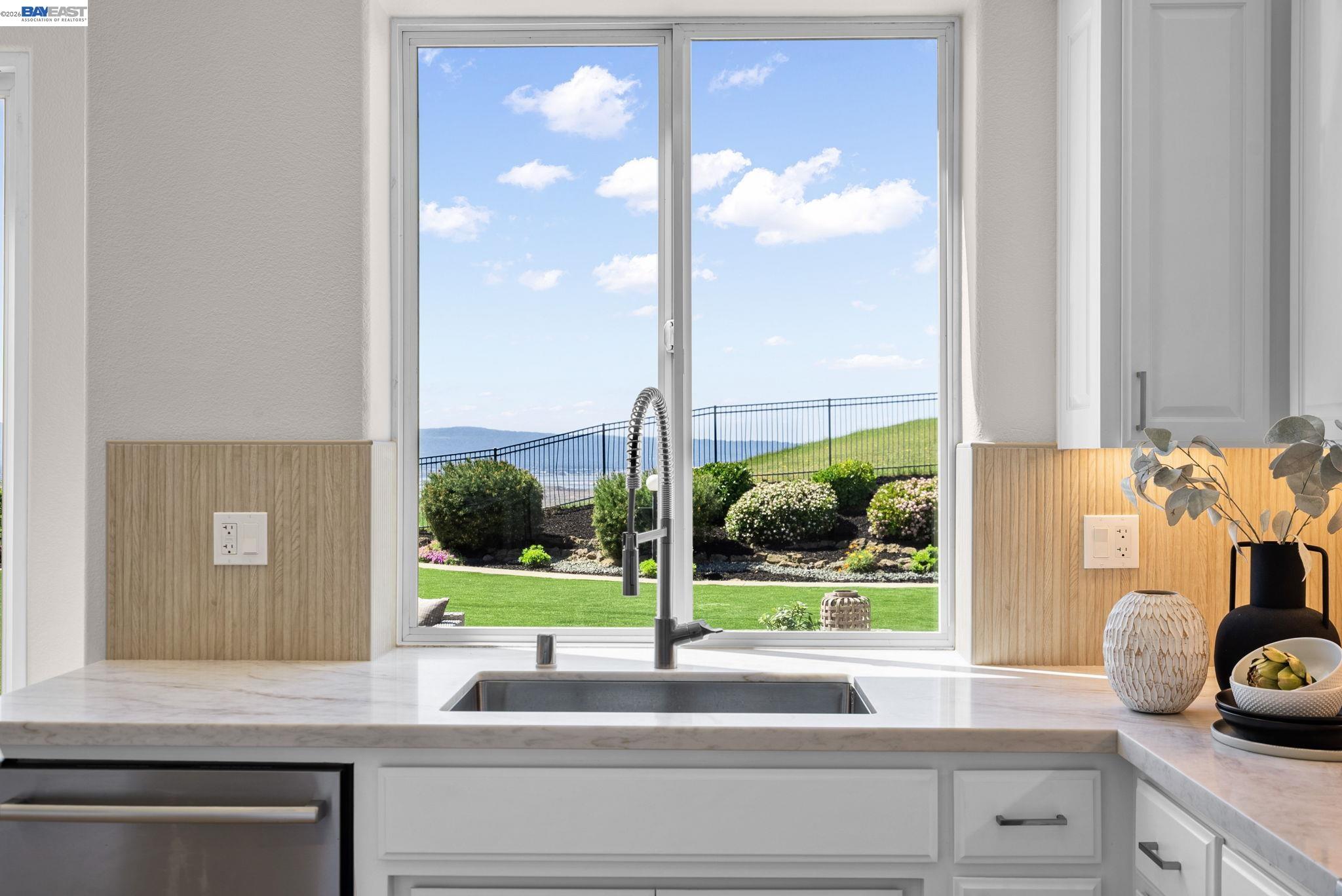 Detail Gallery Image 10 of 60 For 47849 Avalon Heights Ter, Fremont,  CA 94539 - 4 Beds | 3/1 Baths