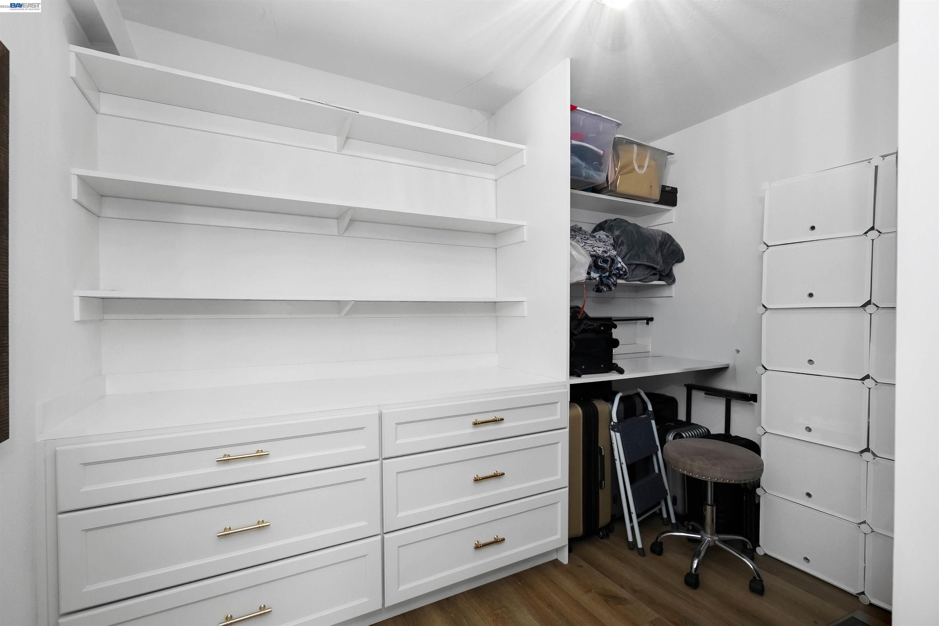 Detail Gallery Image 8 of 39 For 18522 Madison Ave, Castro Valley,  CA 94546 - 4 Beds | 3 Baths