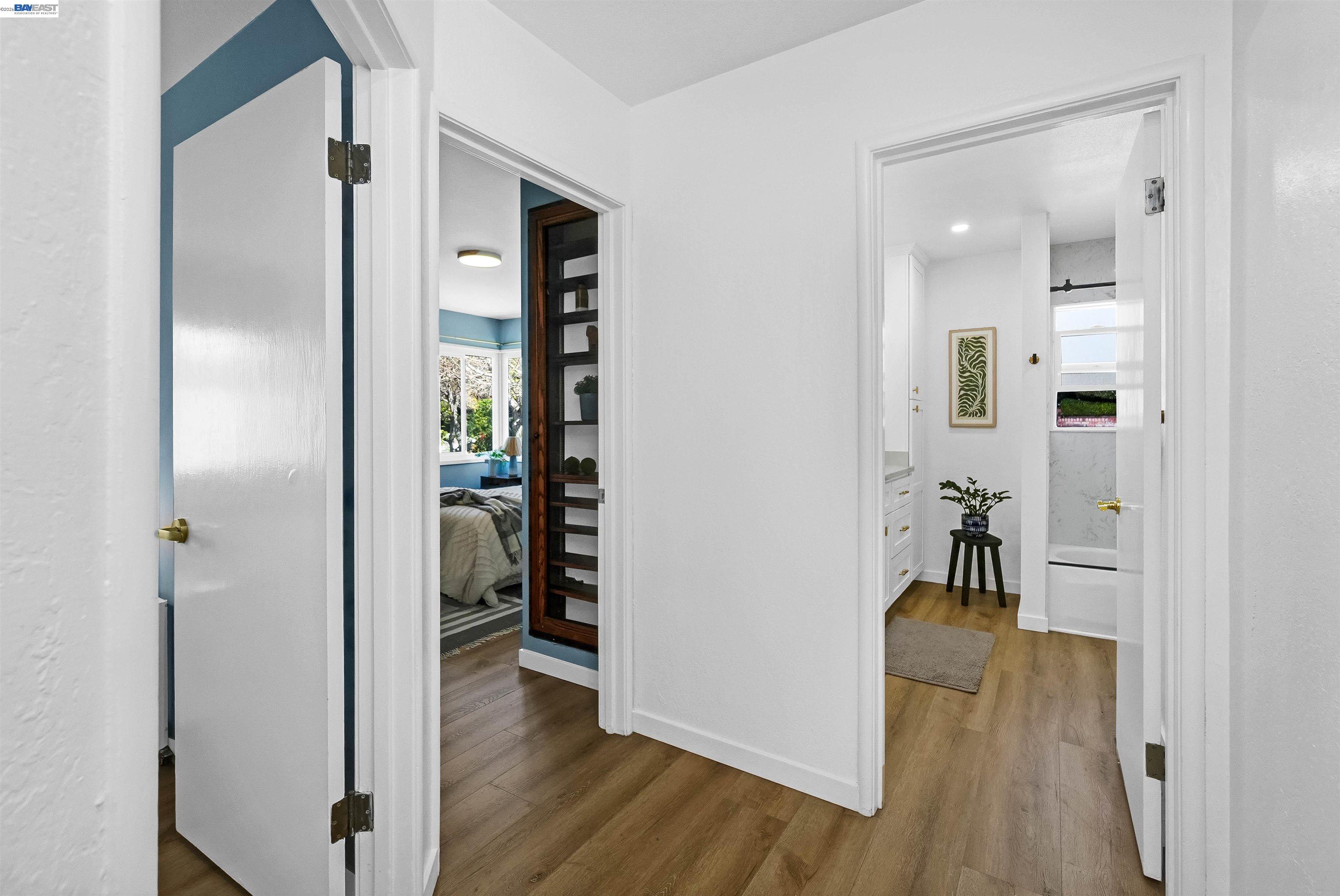 Detail Gallery Image 9 of 39 For 18522 Madison Ave, Castro Valley,  CA 94546 - 4 Beds | 3 Baths