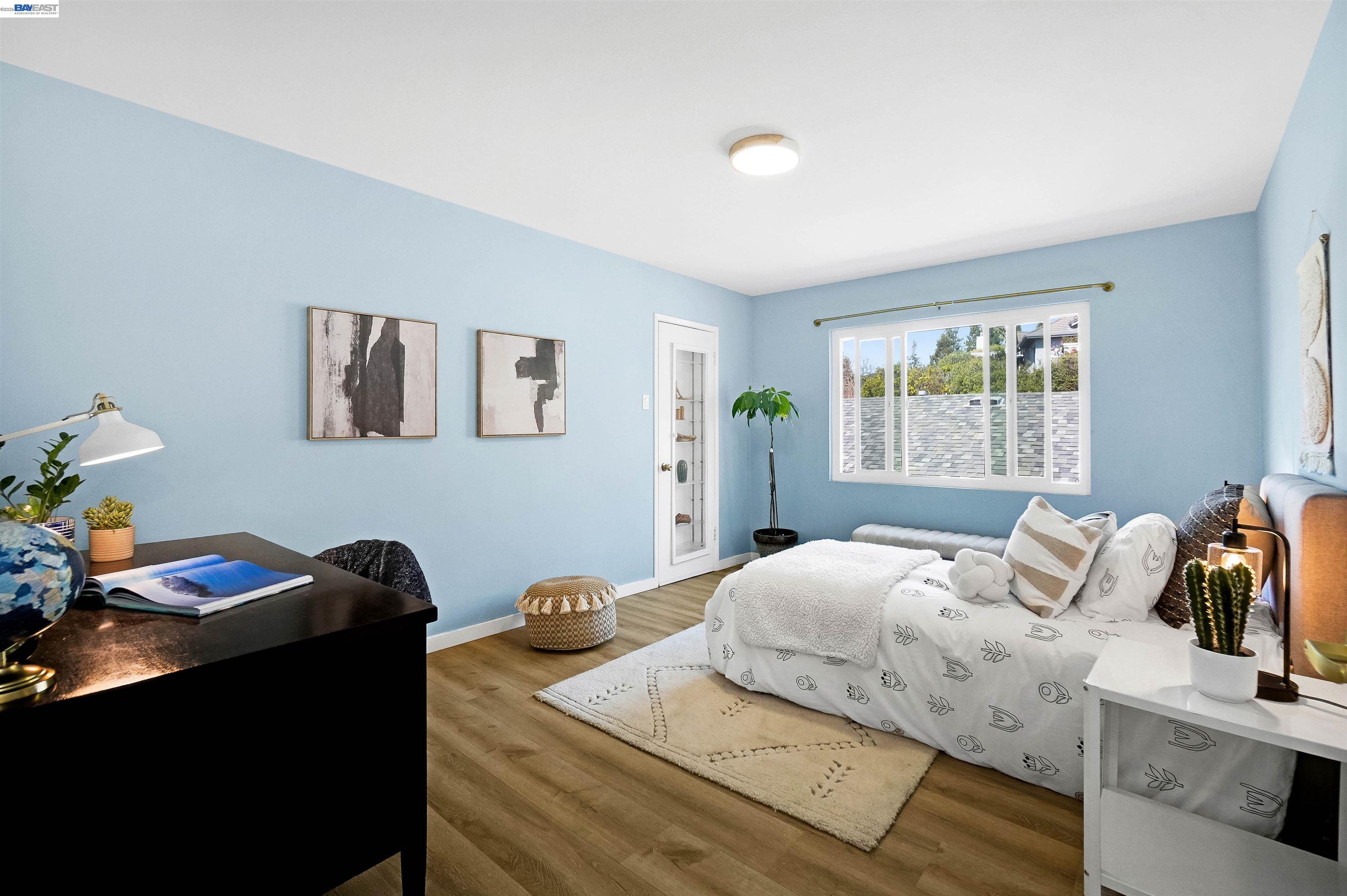 Detail Gallery Image 12 of 39 For 18522 Madison Ave, Castro Valley,  CA 94546 - 4 Beds | 3 Baths