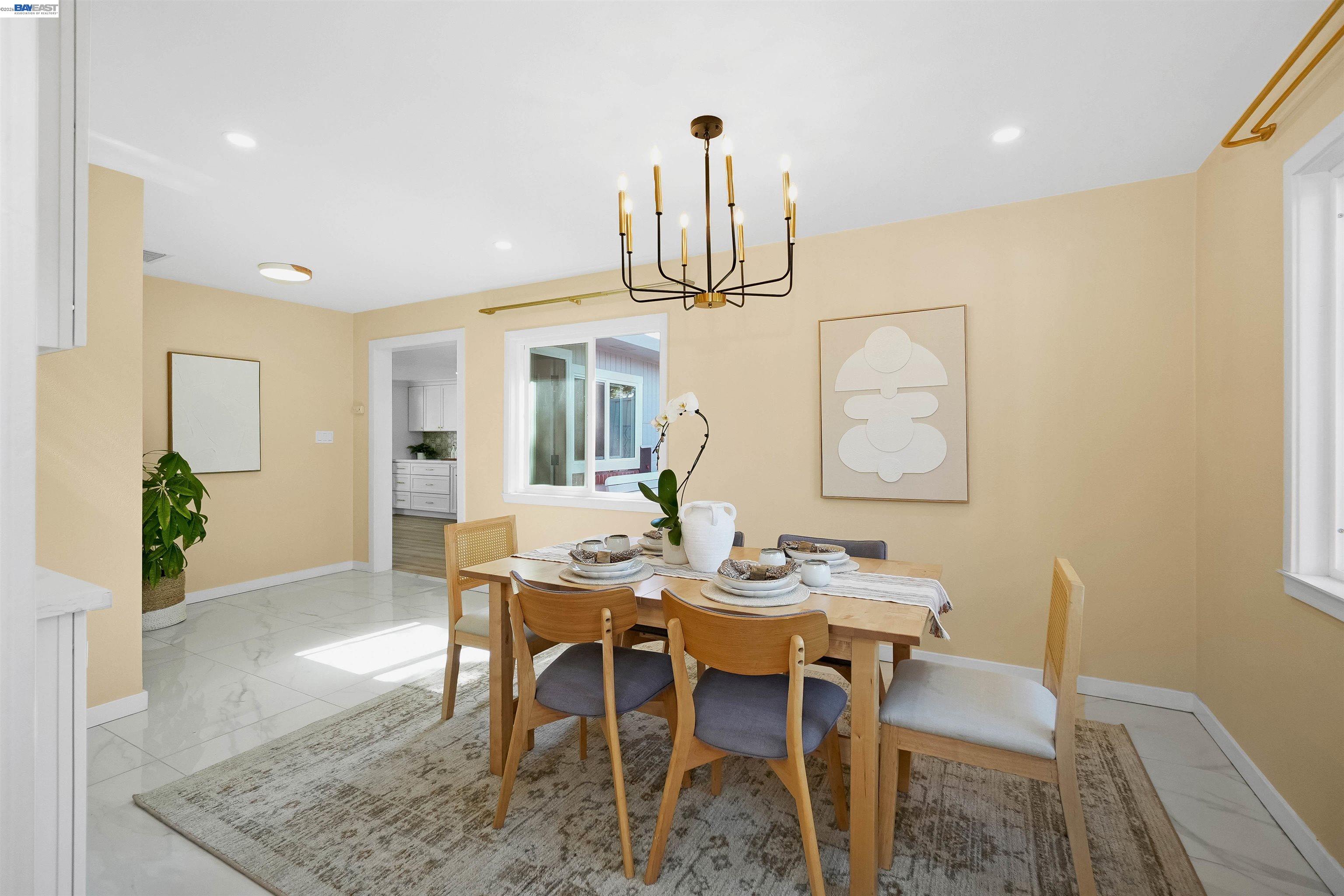 Detail Gallery Image 16 of 39 For 18522 Madison Ave, Castro Valley,  CA 94546 - 4 Beds | 3 Baths