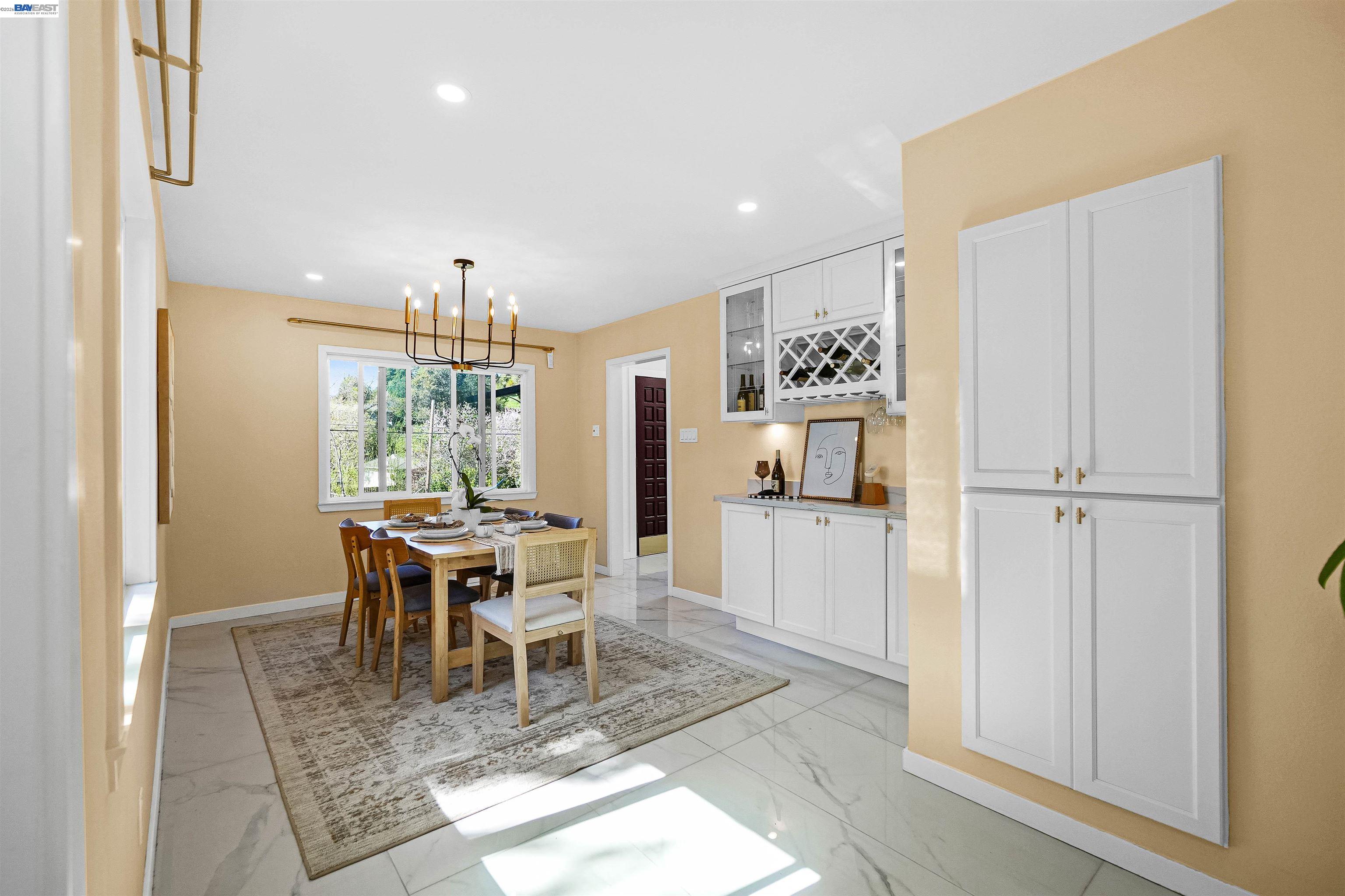 Detail Gallery Image 17 of 39 For 18522 Madison Ave, Castro Valley,  CA 94546 - 4 Beds | 3 Baths