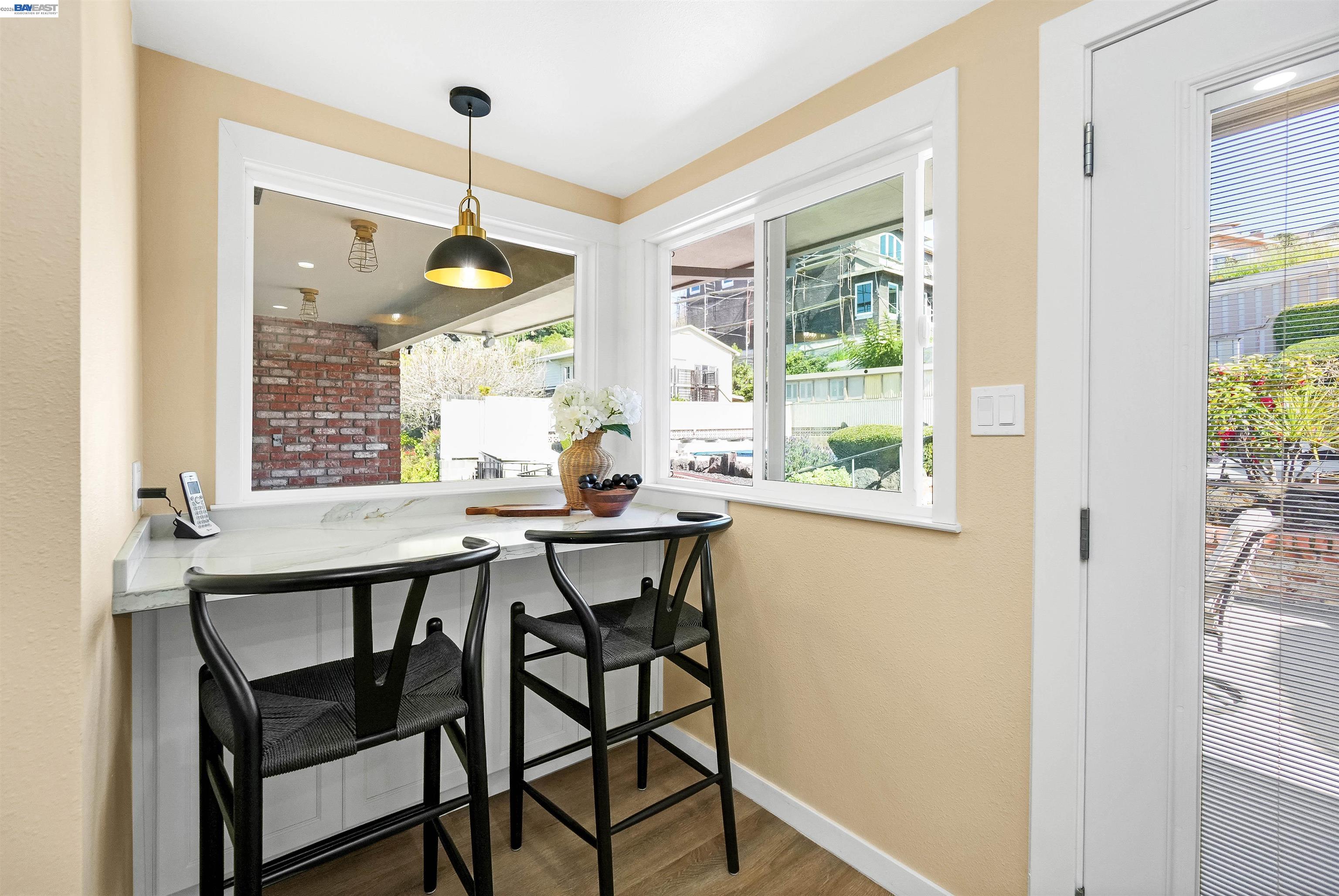 Detail Gallery Image 20 of 39 For 18522 Madison Ave, Castro Valley,  CA 94546 - 4 Beds | 3 Baths