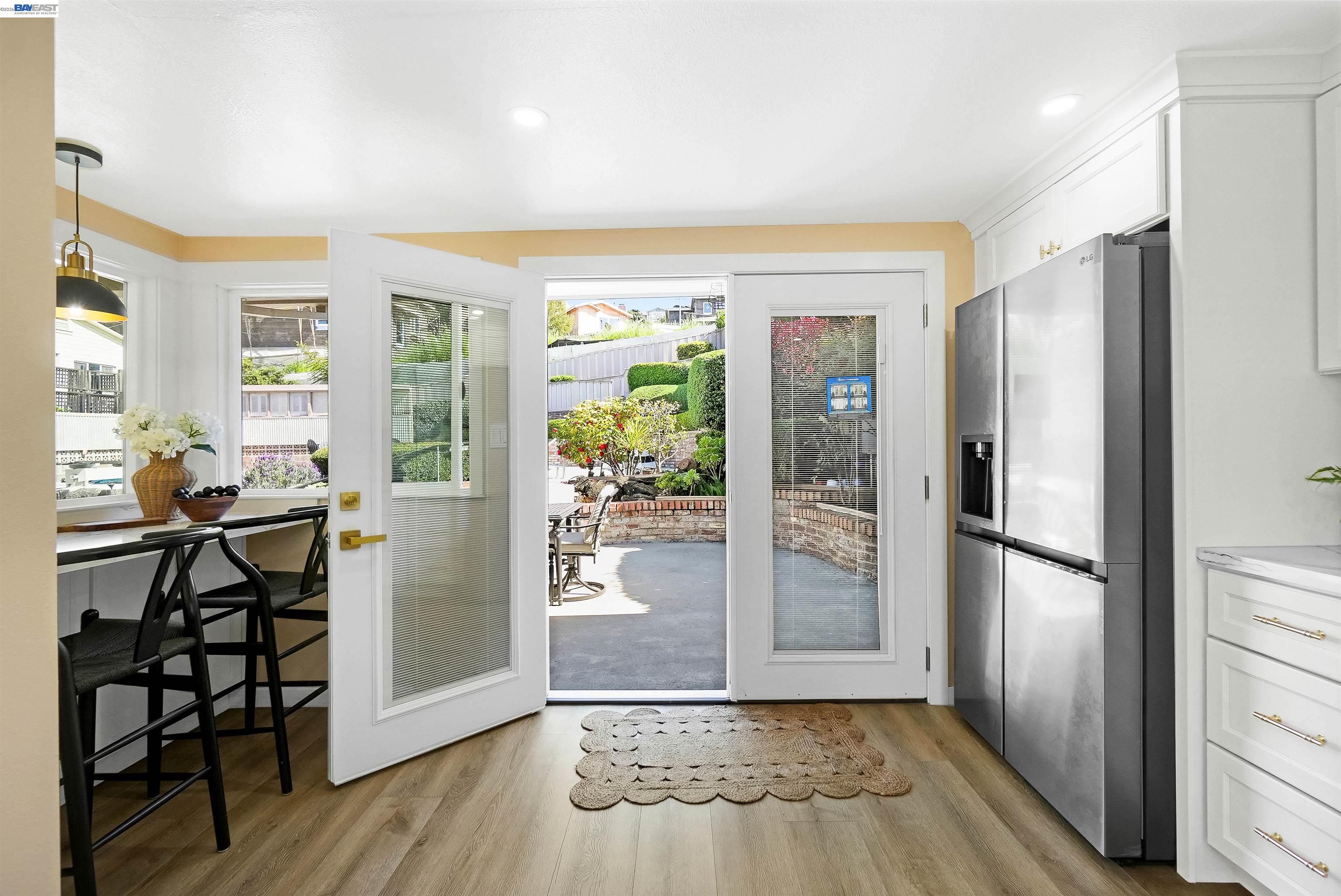 Detail Gallery Image 21 of 39 For 18522 Madison Ave, Castro Valley,  CA 94546 - 4 Beds | 3 Baths