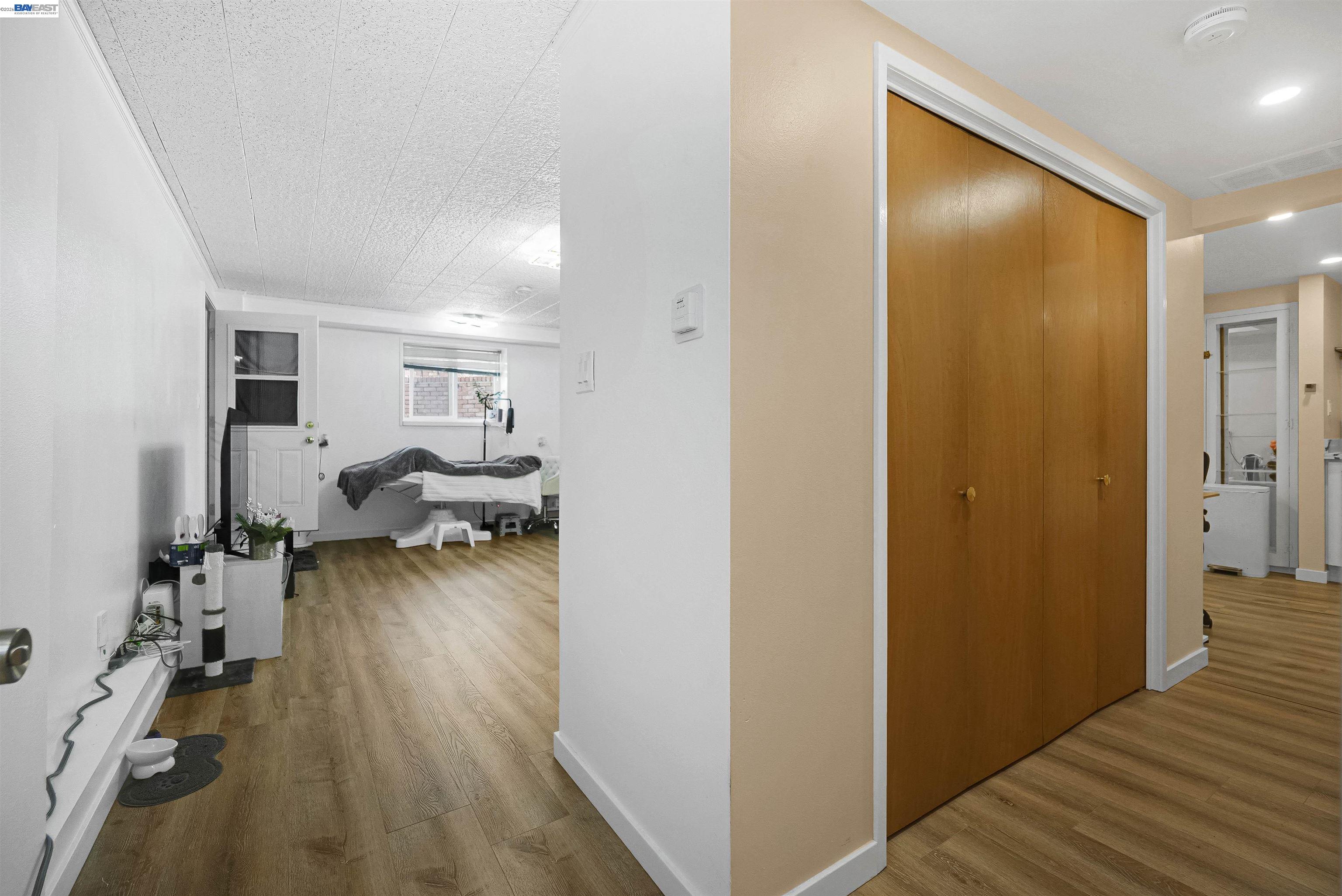 Detail Gallery Image 23 of 39 For 18522 Madison Ave, Castro Valley,  CA 94546 - 4 Beds | 3 Baths