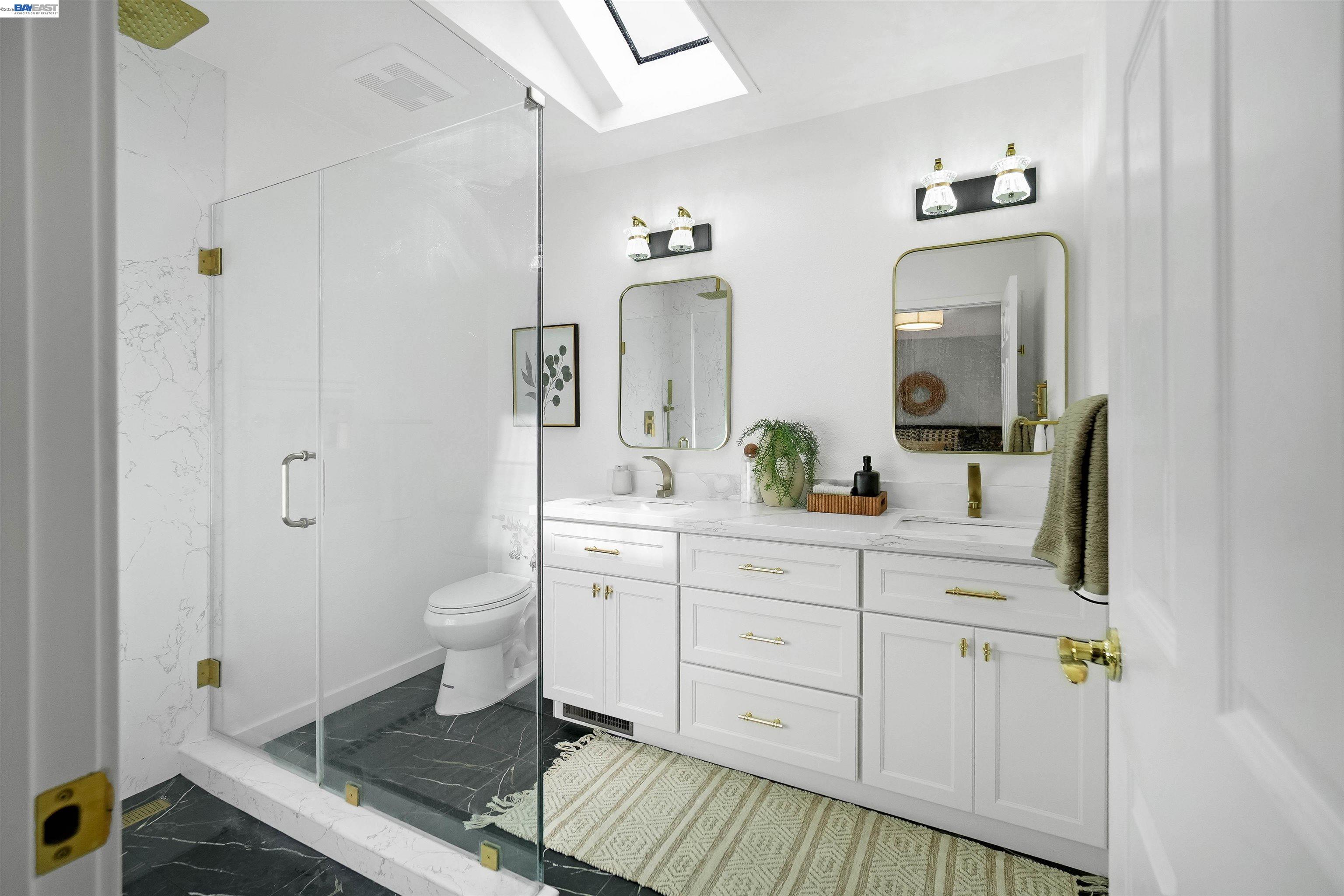 Detail Gallery Image 7 of 39 For 18522 Madison Ave, Castro Valley,  CA 94546 - 4 Beds | 3 Baths