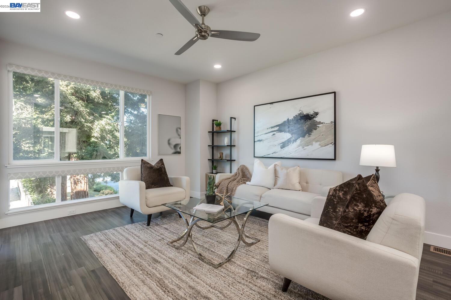 Detail Gallery Image 2 of 30 For 415 Santo Domingo Terrace, Sunnyvale,  CA 94085-3492 - 3 Beds | 2/1 Baths