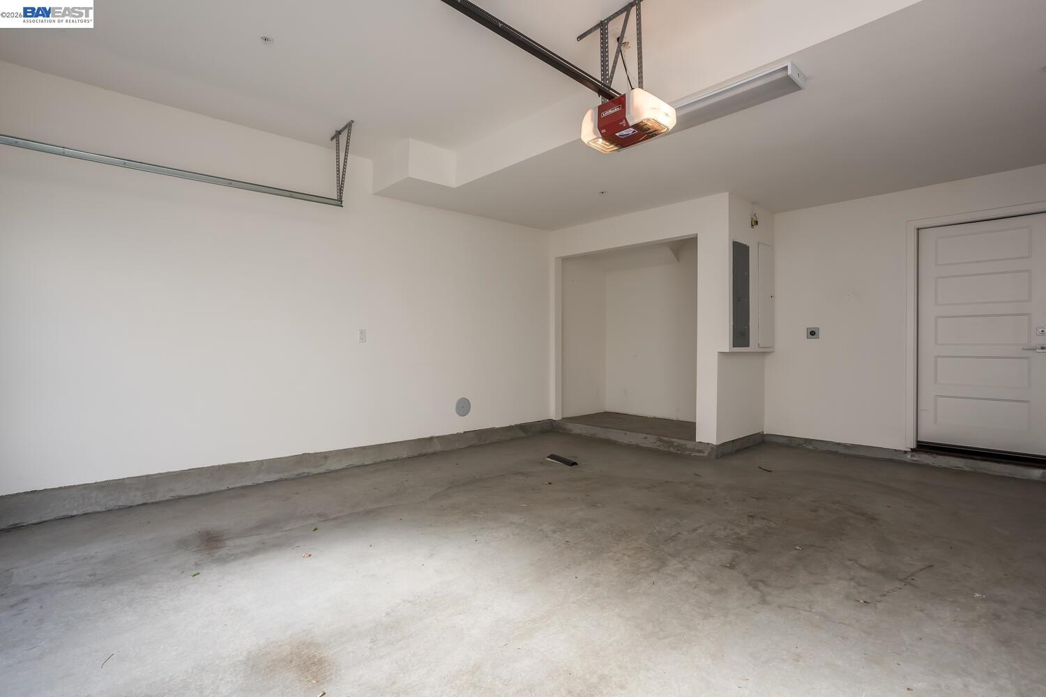 Detail Gallery Image 28 of 30 For 415 Santo Domingo Terrace, Sunnyvale,  CA 94085-3492 - 3 Beds | 2/1 Baths