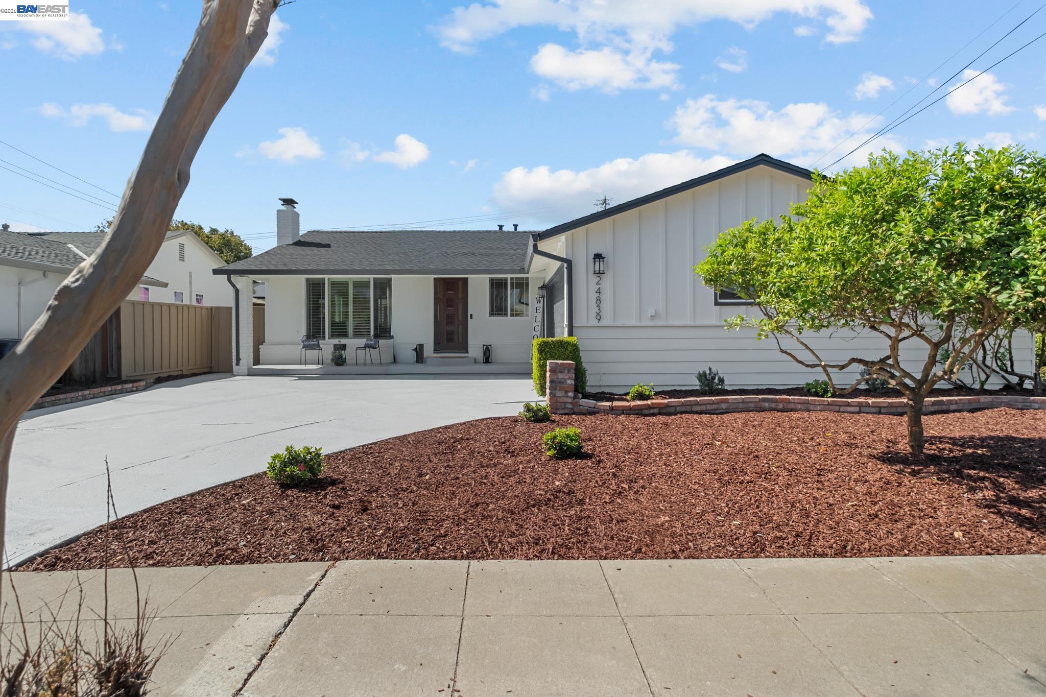 Detail Gallery Image 3 of 55 For 24839 Townsend Ave, Hayward,  CA 94544 - 3 Beds | 2 Baths