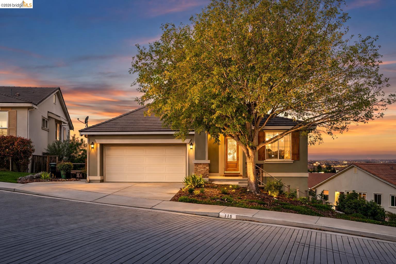 Front Image Thumbnail for EB41126660