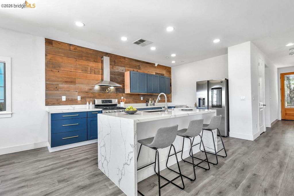 Detail Gallery Image 13 of 39 For 115 Delta Vista Ln, Pittsburg,  CA 94565-4316 - 4 Beds | 3 Baths