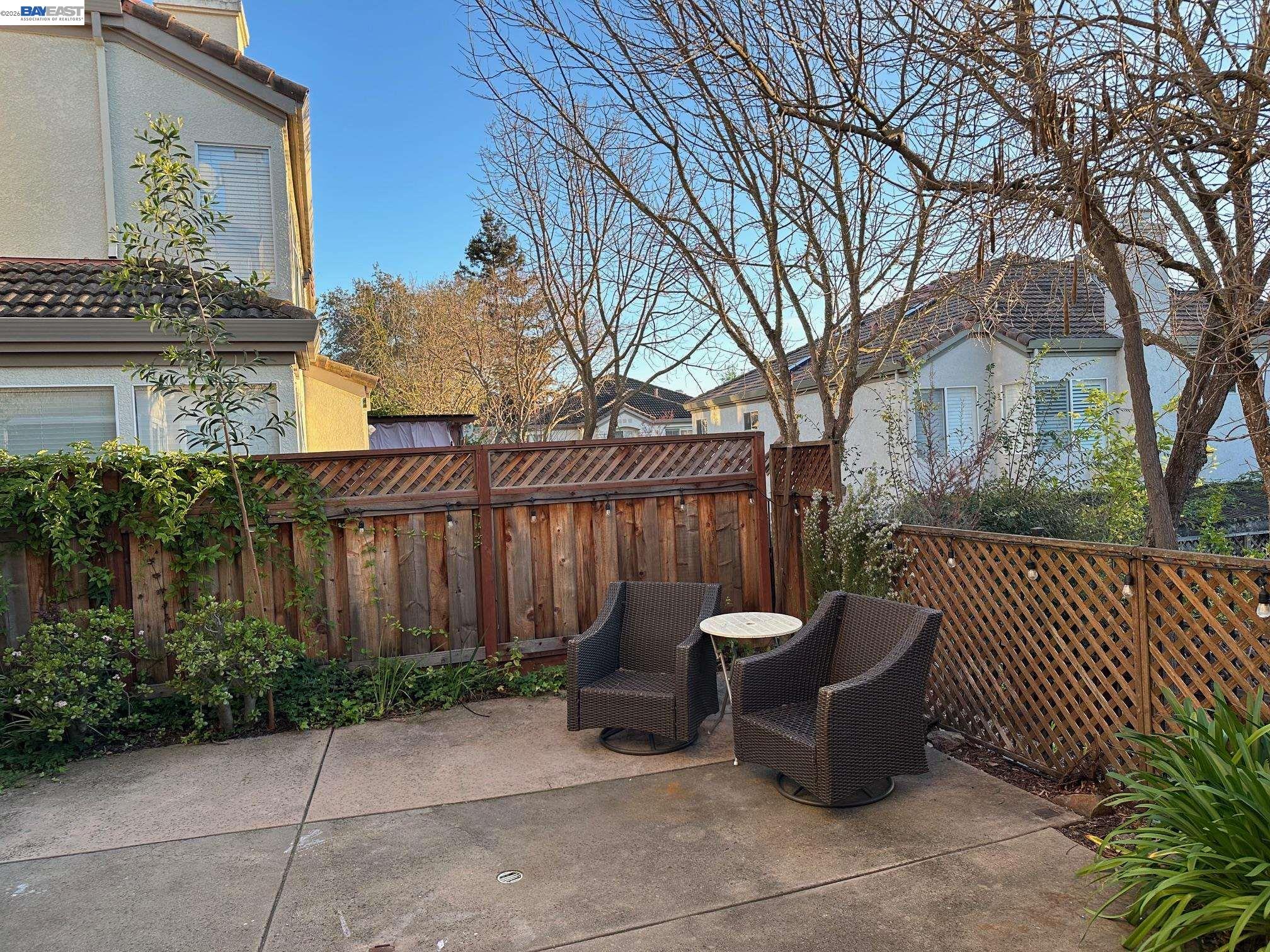 Detail Gallery Image 12 of 13 For 912 Vista Pointe Dr, San Ramon,  CA 94582 - 3 Beds | 2/1 Baths