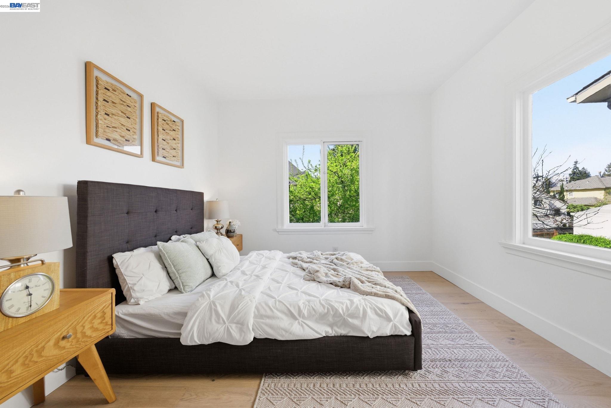 Detail Gallery Image 14 of 39 For 661 Brookwood Pl, Oakland,  CA 94610 - 3 Beds | 3 Baths