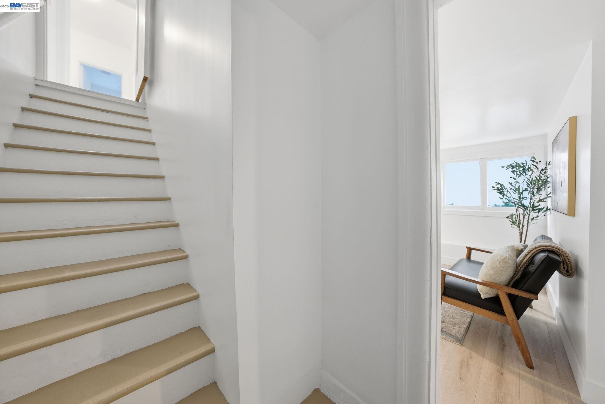 Detail Gallery Image 22 of 39 For 661 Brookwood Pl, Oakland,  CA 94610 - 3 Beds | 3 Baths