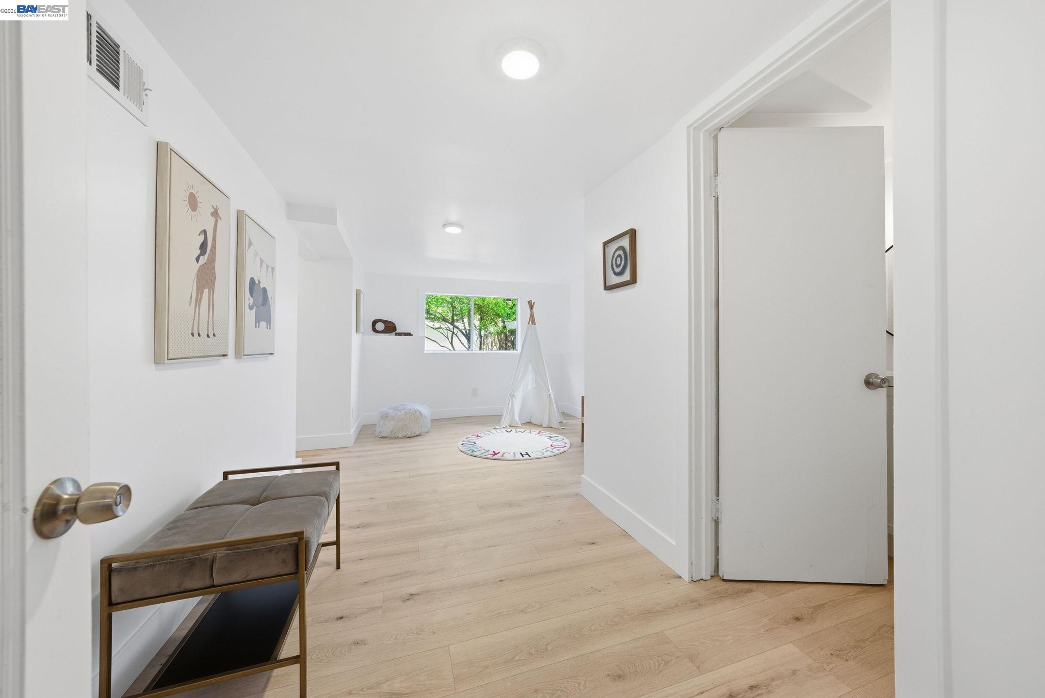 Detail Gallery Image 25 of 39 For 661 Brookwood Pl, Oakland,  CA 94610 - 3 Beds | 3 Baths