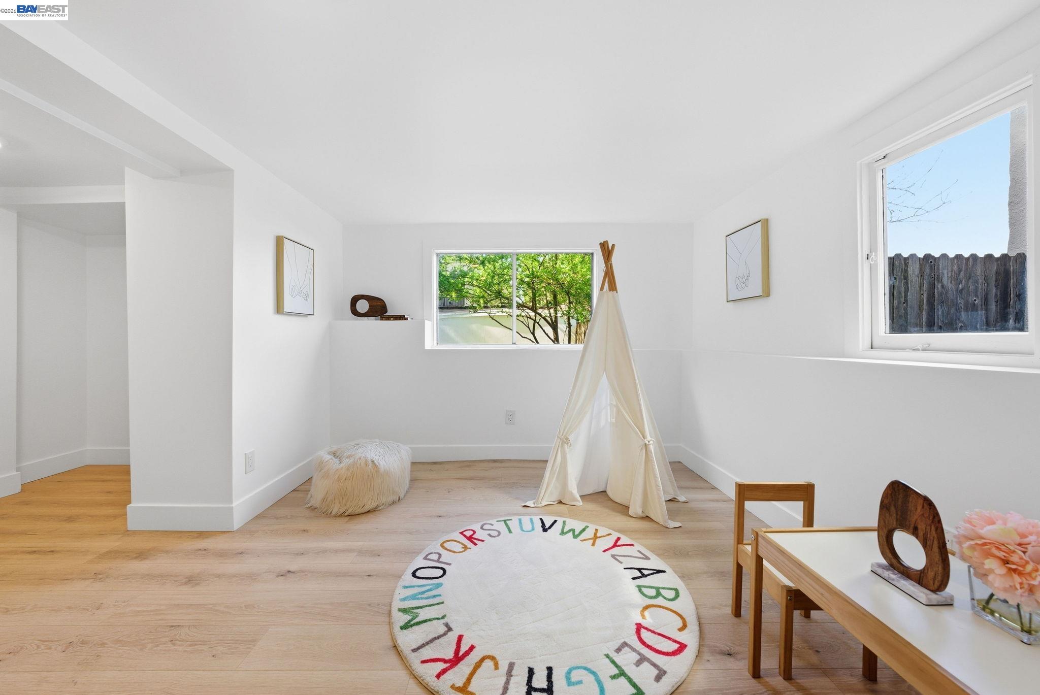 Detail Gallery Image 26 of 39 For 661 Brookwood Pl, Oakland,  CA 94610 - 3 Beds | 3 Baths