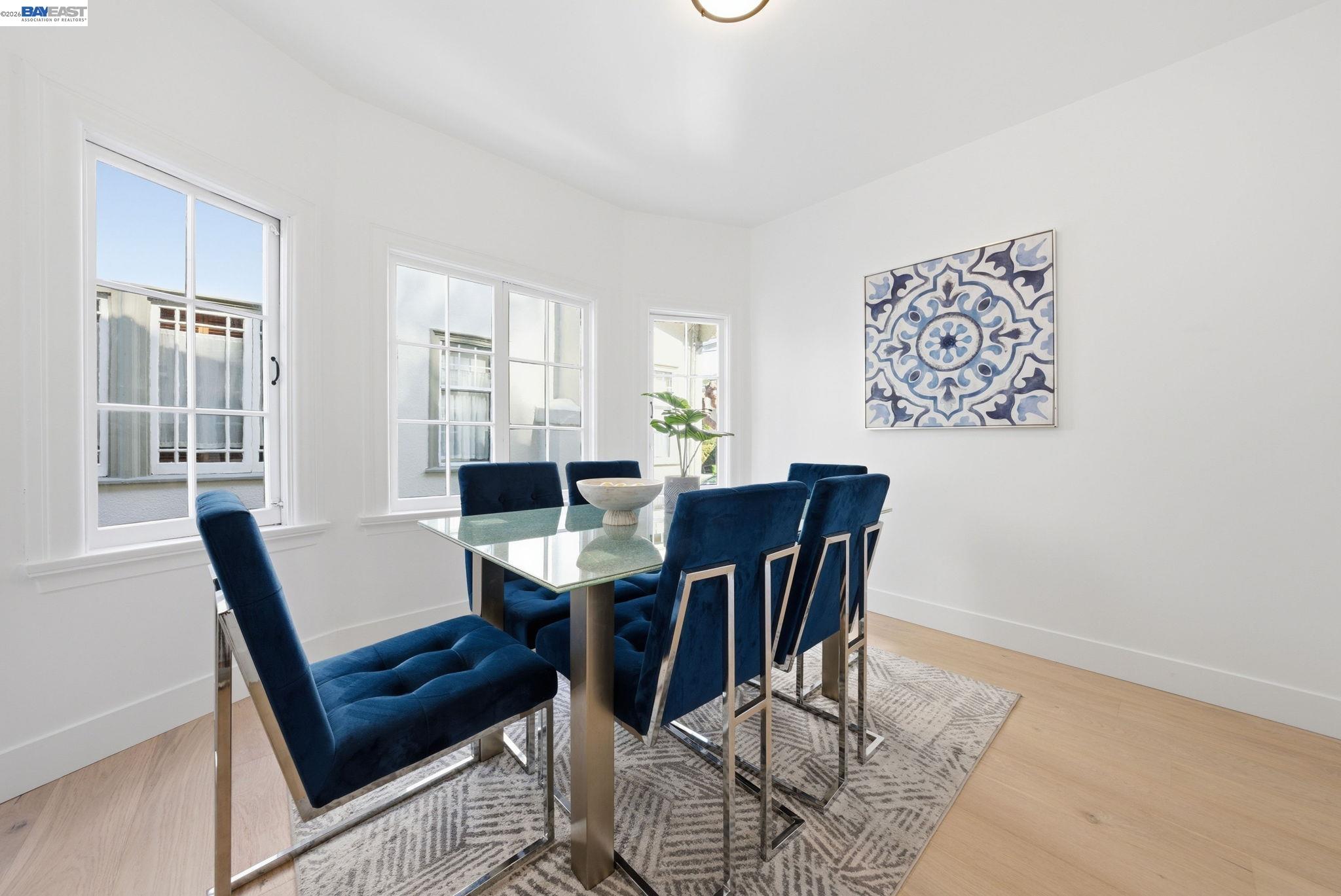 Detail Gallery Image 8 of 39 For 661 Brookwood Pl, Oakland,  CA 94610 - 3 Beds | 3 Baths