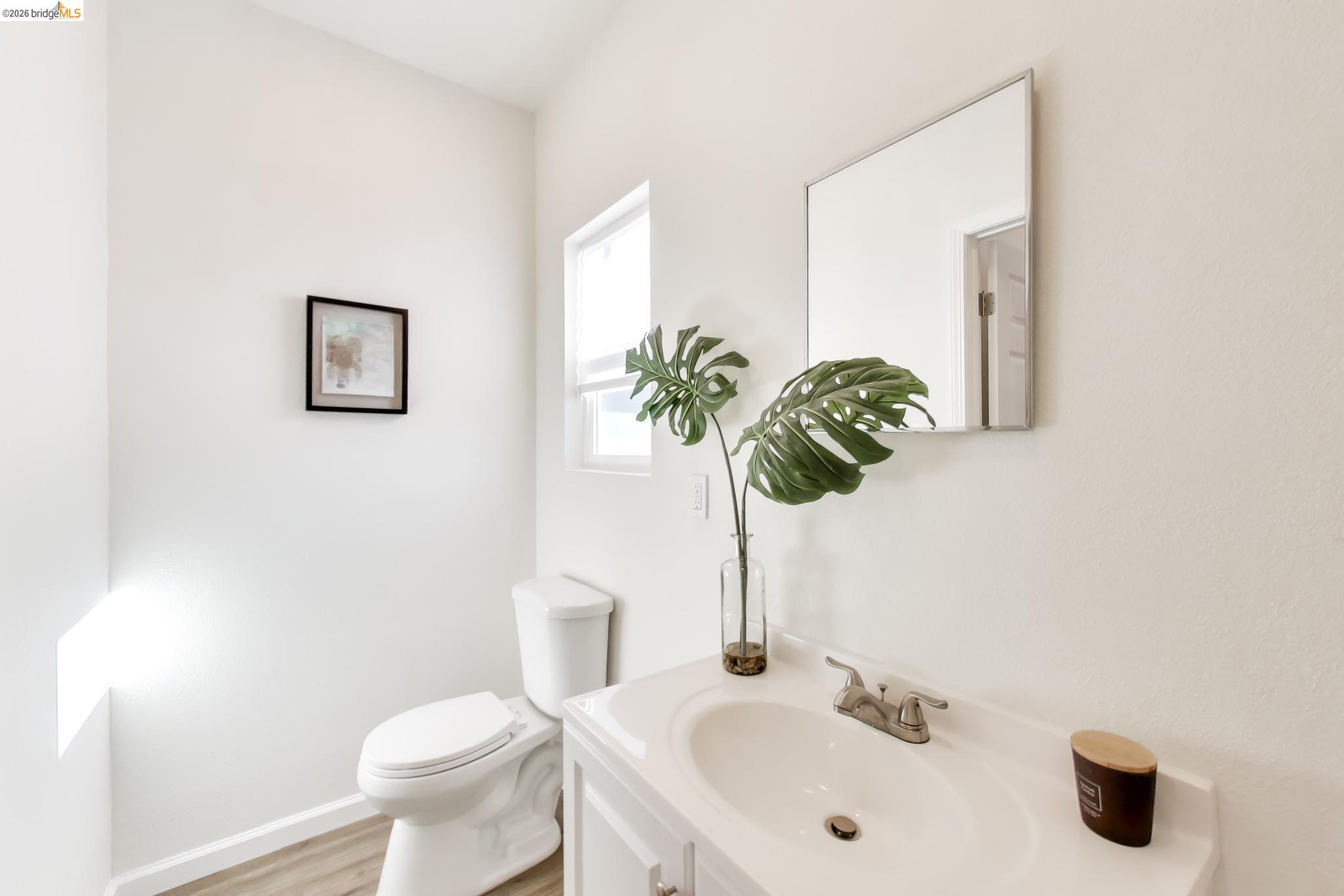 Detail Gallery Image 27 of 36 For 1978 Rosedale Ave, Oakland,  CA 94601 - 4 Beds | 2 Baths