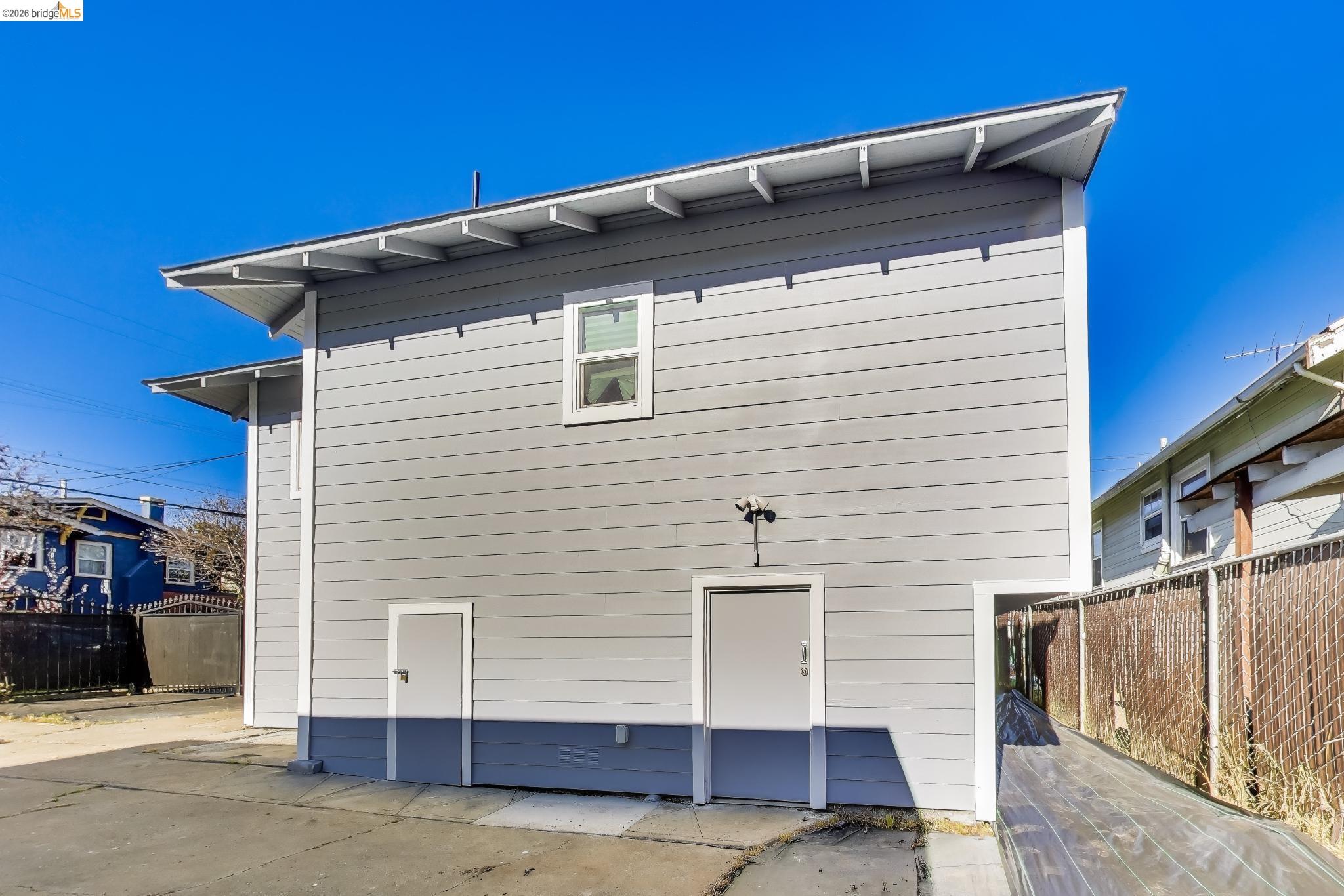 Detail Gallery Image 28 of 36 For 1978 Rosedale Ave, Oakland,  CA 94601 - 4 Beds | 2 Baths