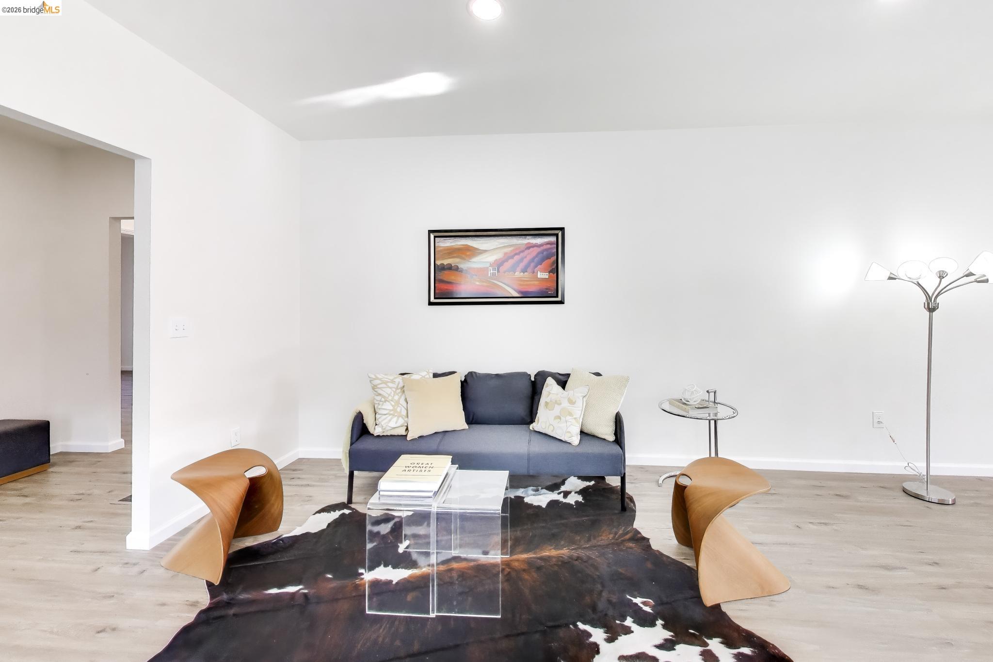 Detail Gallery Image 6 of 36 For 1978 Rosedale Ave, Oakland,  CA 94601 - 4 Beds | 2 Baths